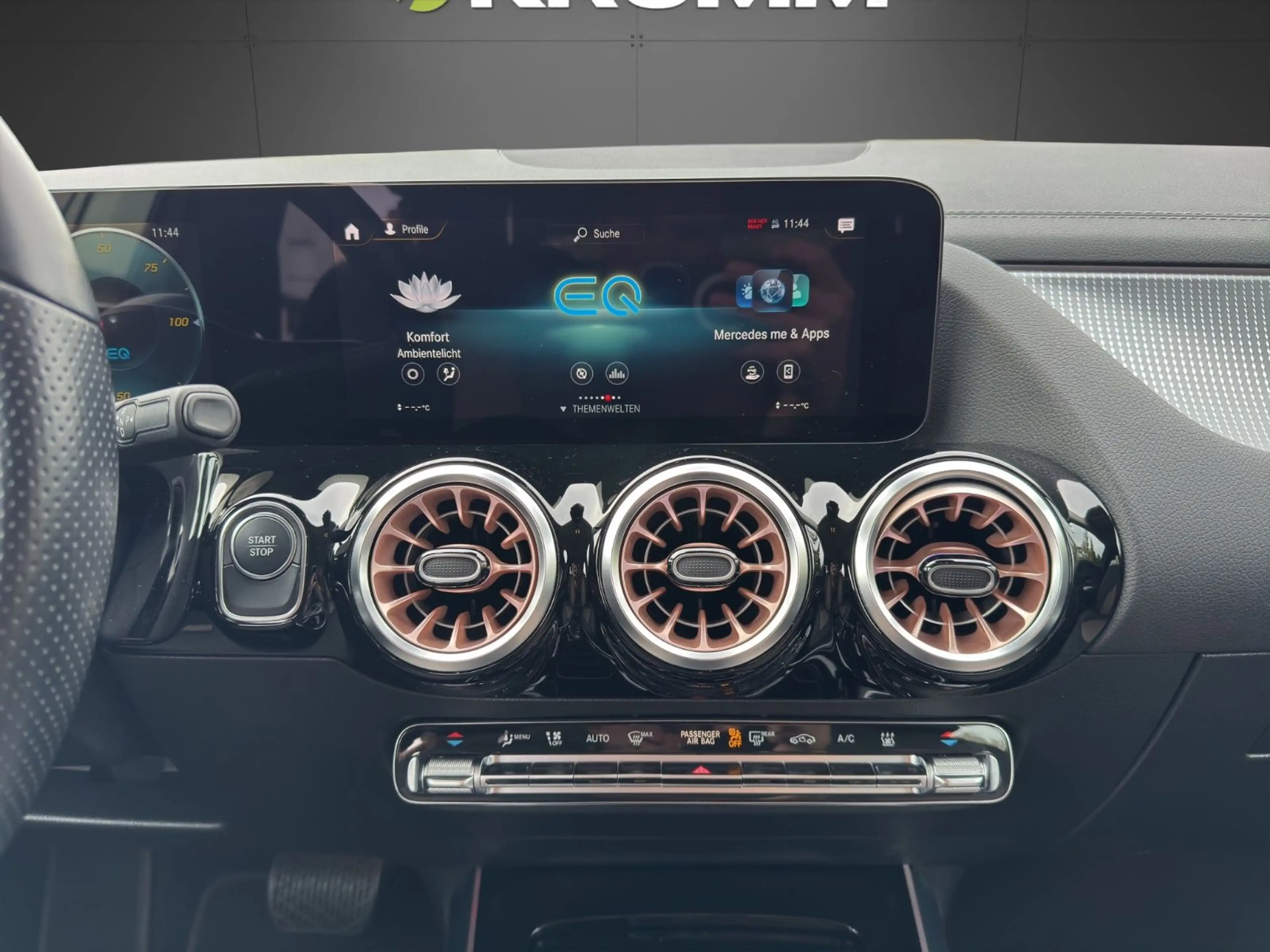 Mercedes-Benz EQA 250 Electric Art 360° ACC Keyless Ambi-light — photo 16
