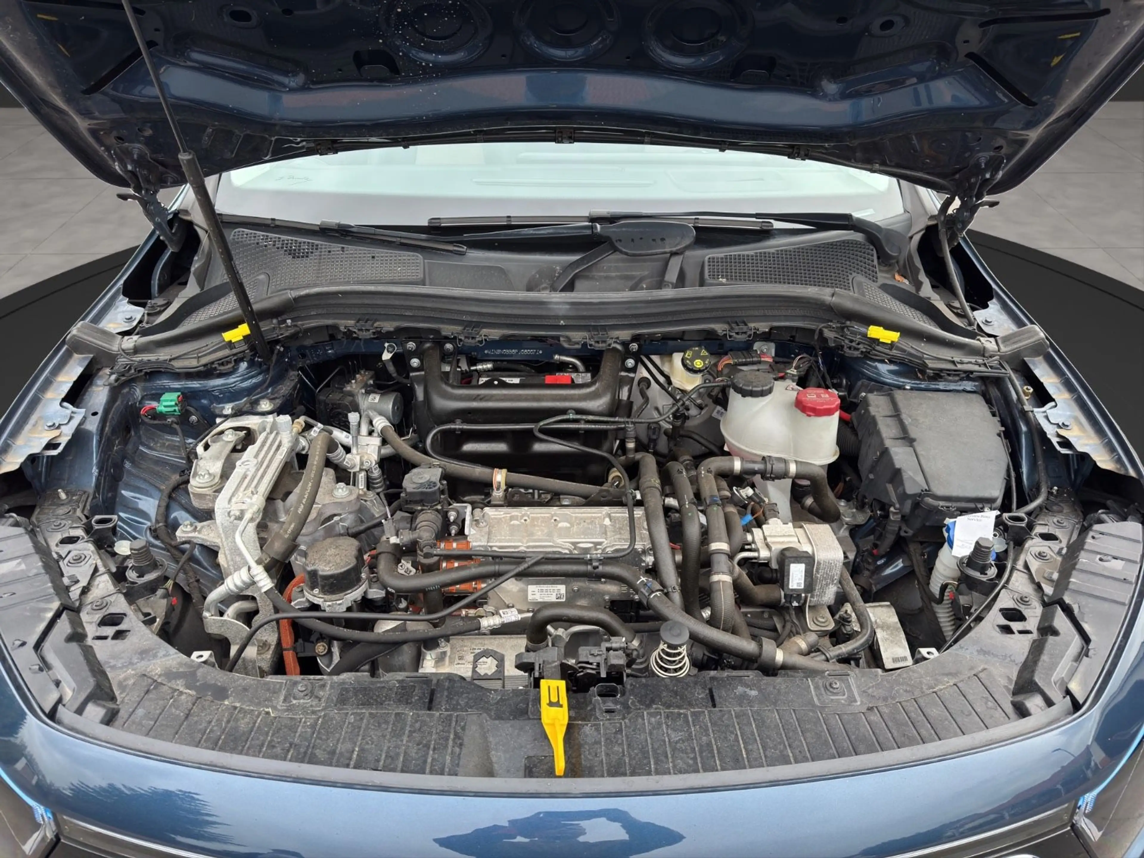 Mercedes-Benz EQA 250 Electric Art 360° ACC Keyless Ambi-light — photo 20
