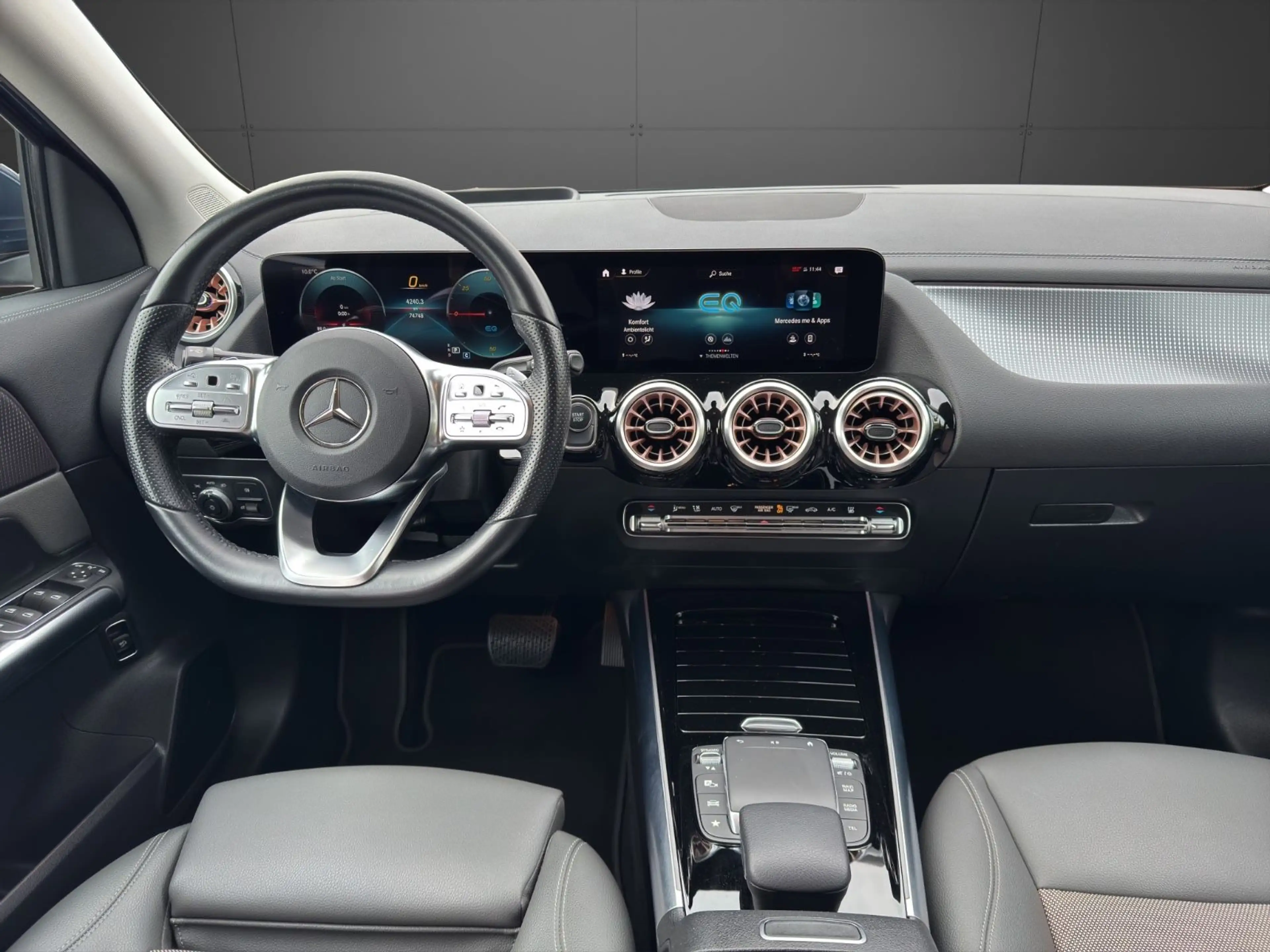 Mercedes-Benz EQA 250 Electric Art 360° ACC Keyless Ambi-light — photo 15