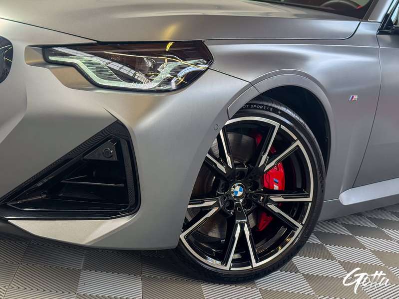Photo du véhicule BMW 240