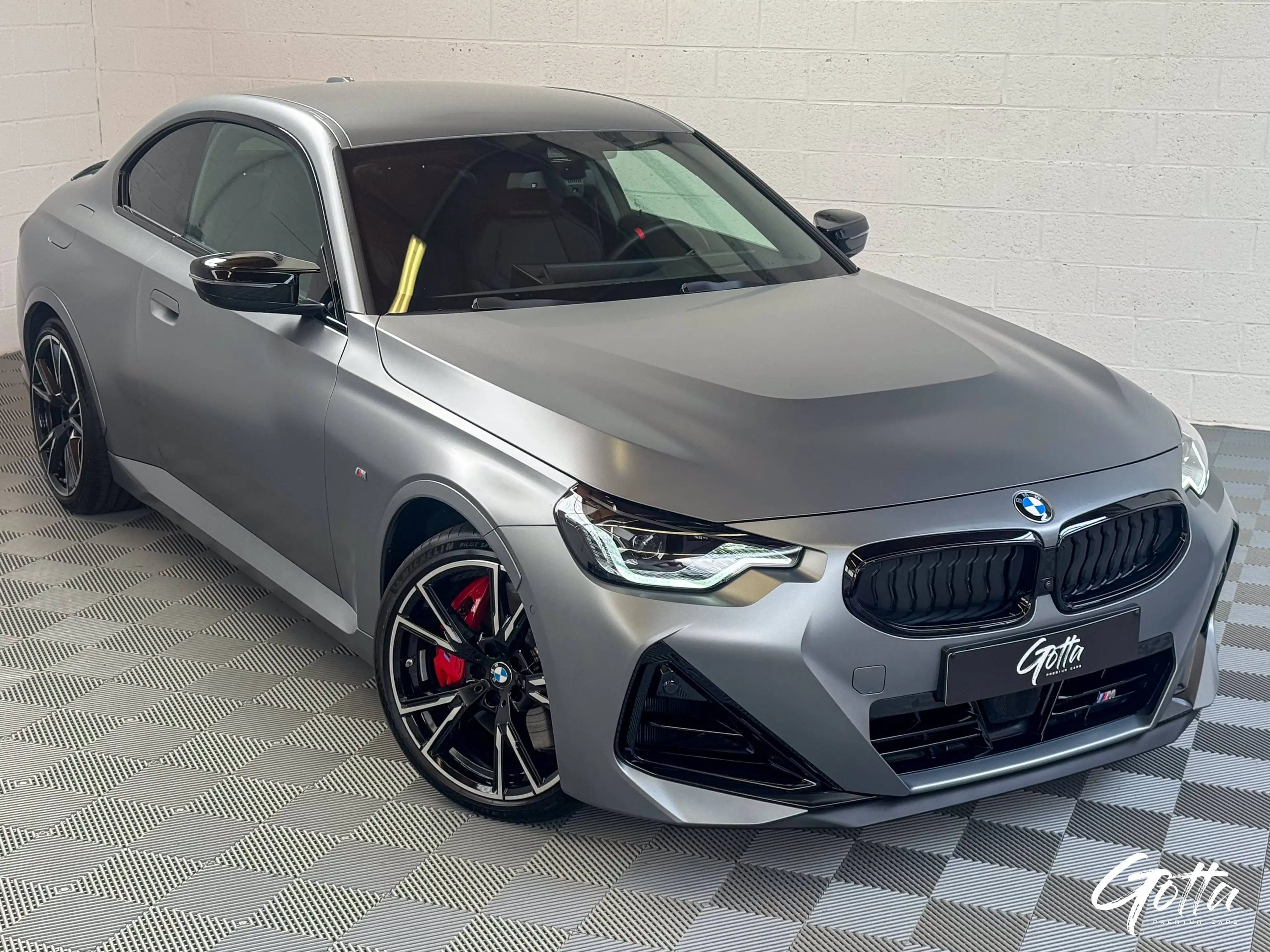 BMW 240 Coupé 3.0 374CH*LED/SHADOW/FROZEN GREY MATE/CAMERA 360*/Sièges sport M Sport/Carbon/24M GARANTIE — photo 2