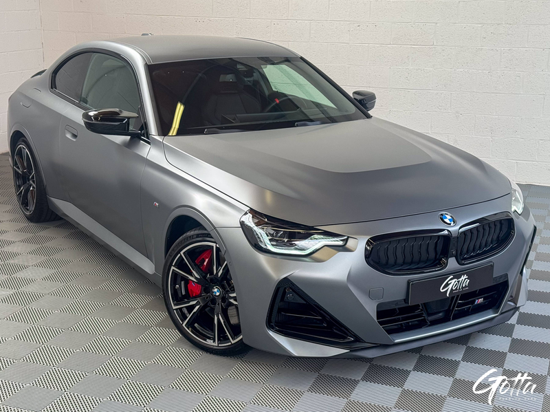 BMW 240 Coupé 3.0 374CH*LED/SHADOW/FROZEN GREY MATE/CAMERA 360*/Sièges sport M Sport/Carbon/24M GARANTIE — photo 2