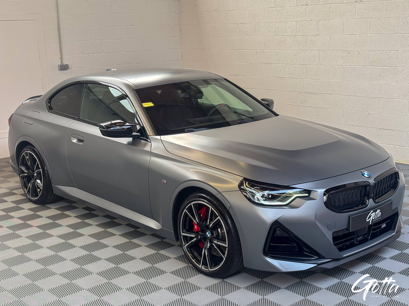 BMW 240 Coupé 3.0 374CH*LED/SHADOW/FROZEN GREY MATE/CAMERA 360*/Sièges sport M Sport/Carbon/24M GARANTIE — photo 3