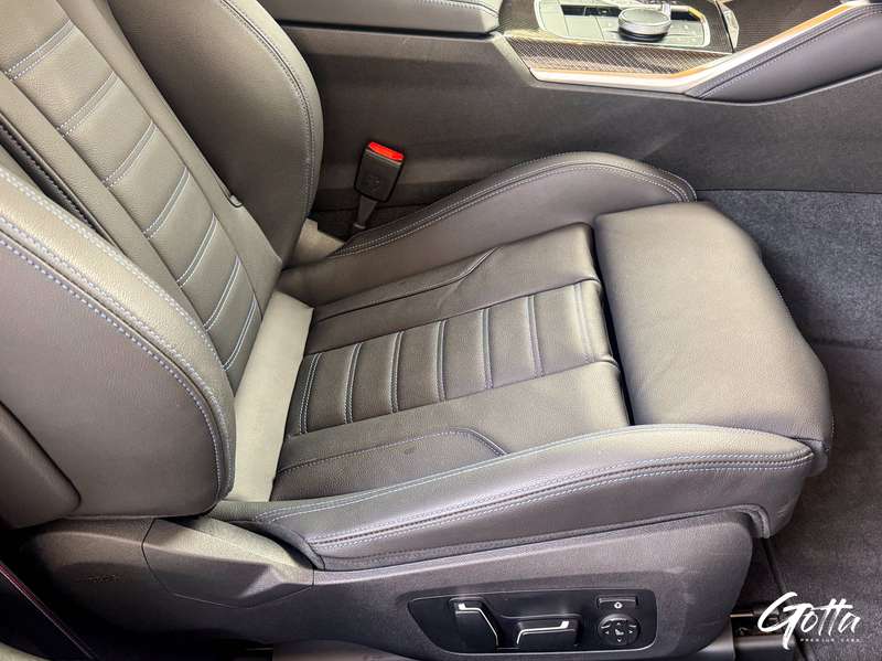 Photo du véhicule BMW 240