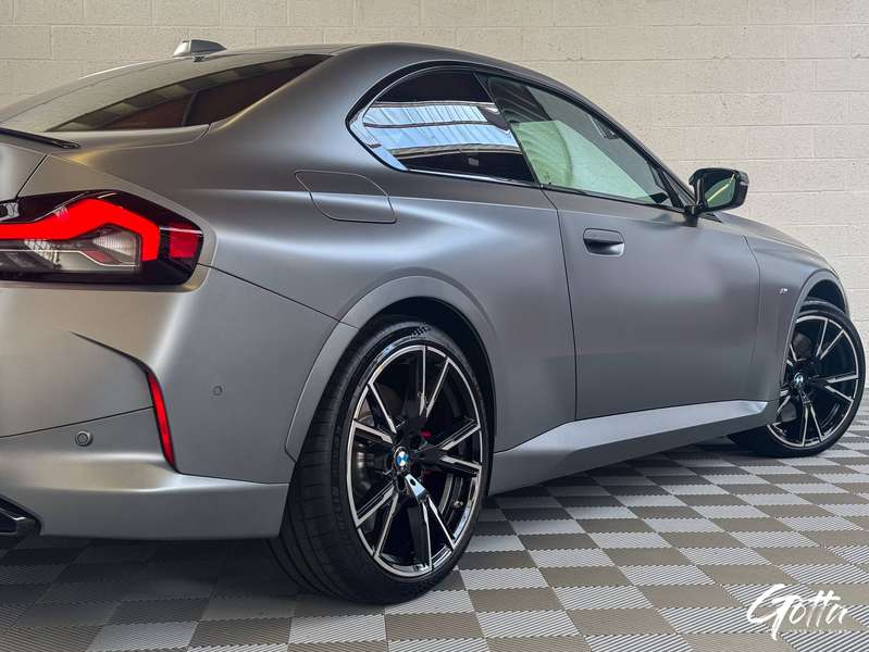 Photo du véhicule BMW 240