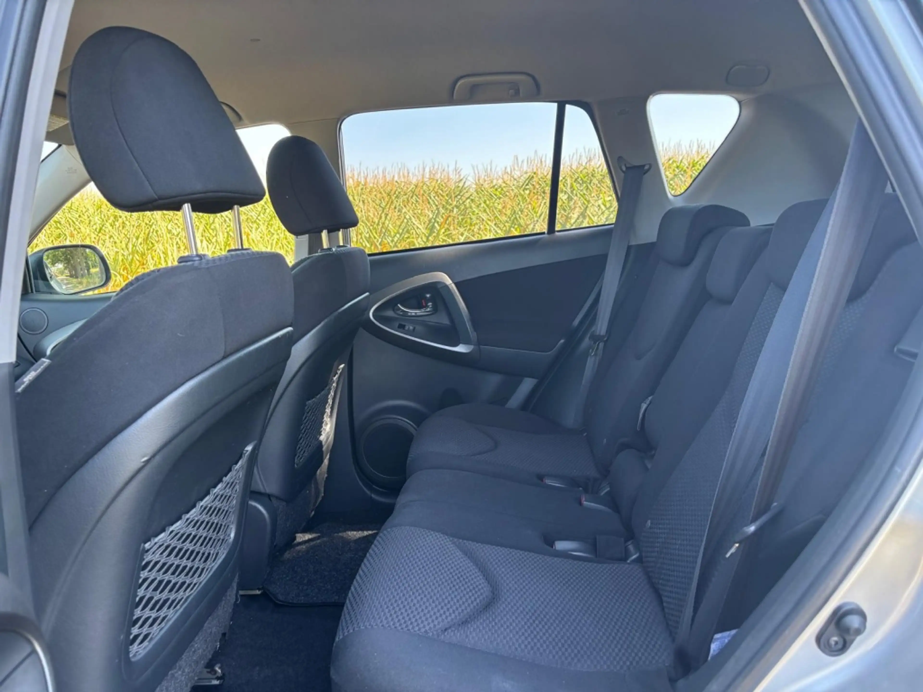 Toyota RAV 4 2.0 VVTi Dynamic 2WD — photo 11