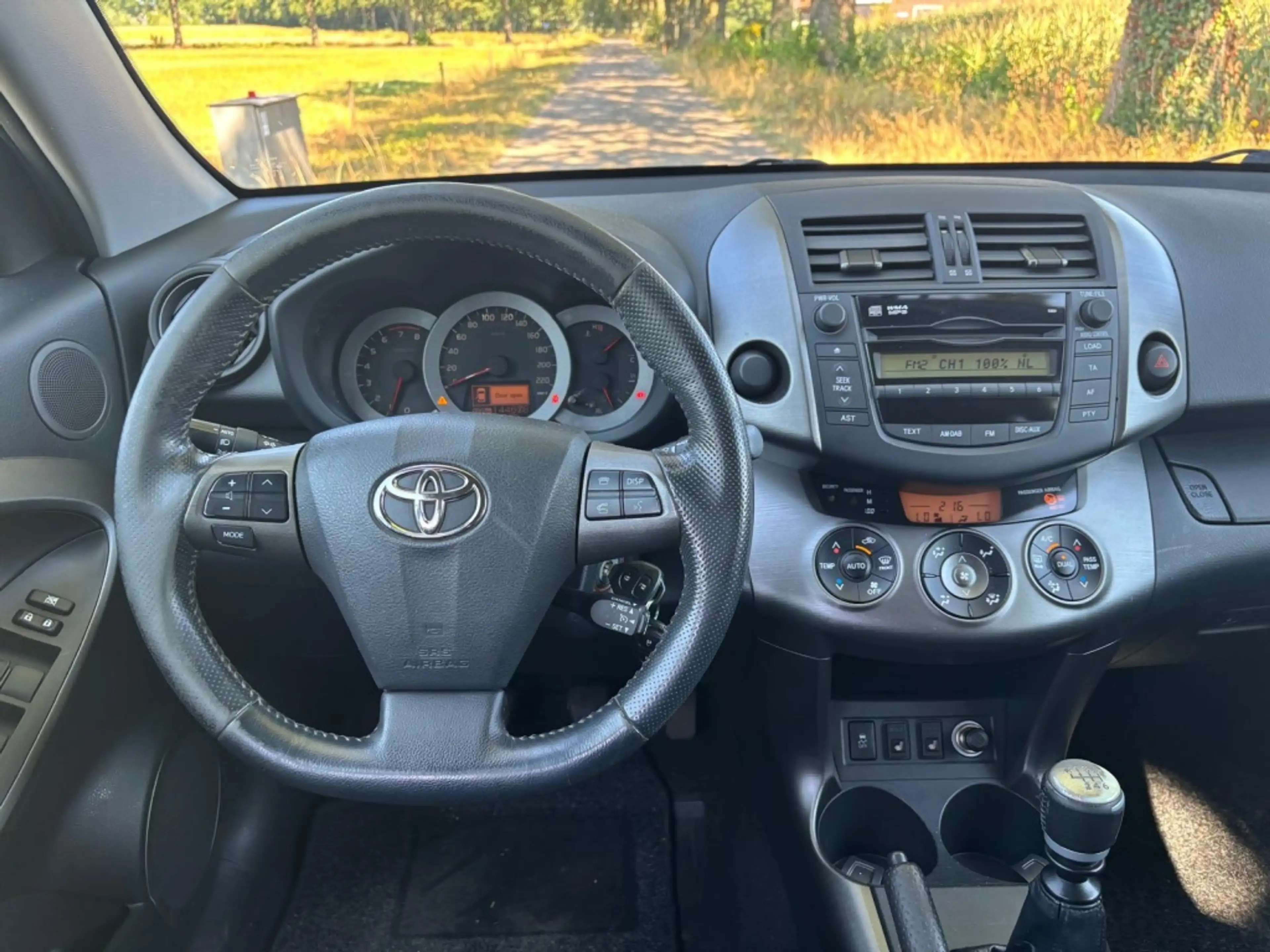 Toyota RAV 4 2.0 VVTi Dynamic 2WD — photo 14
