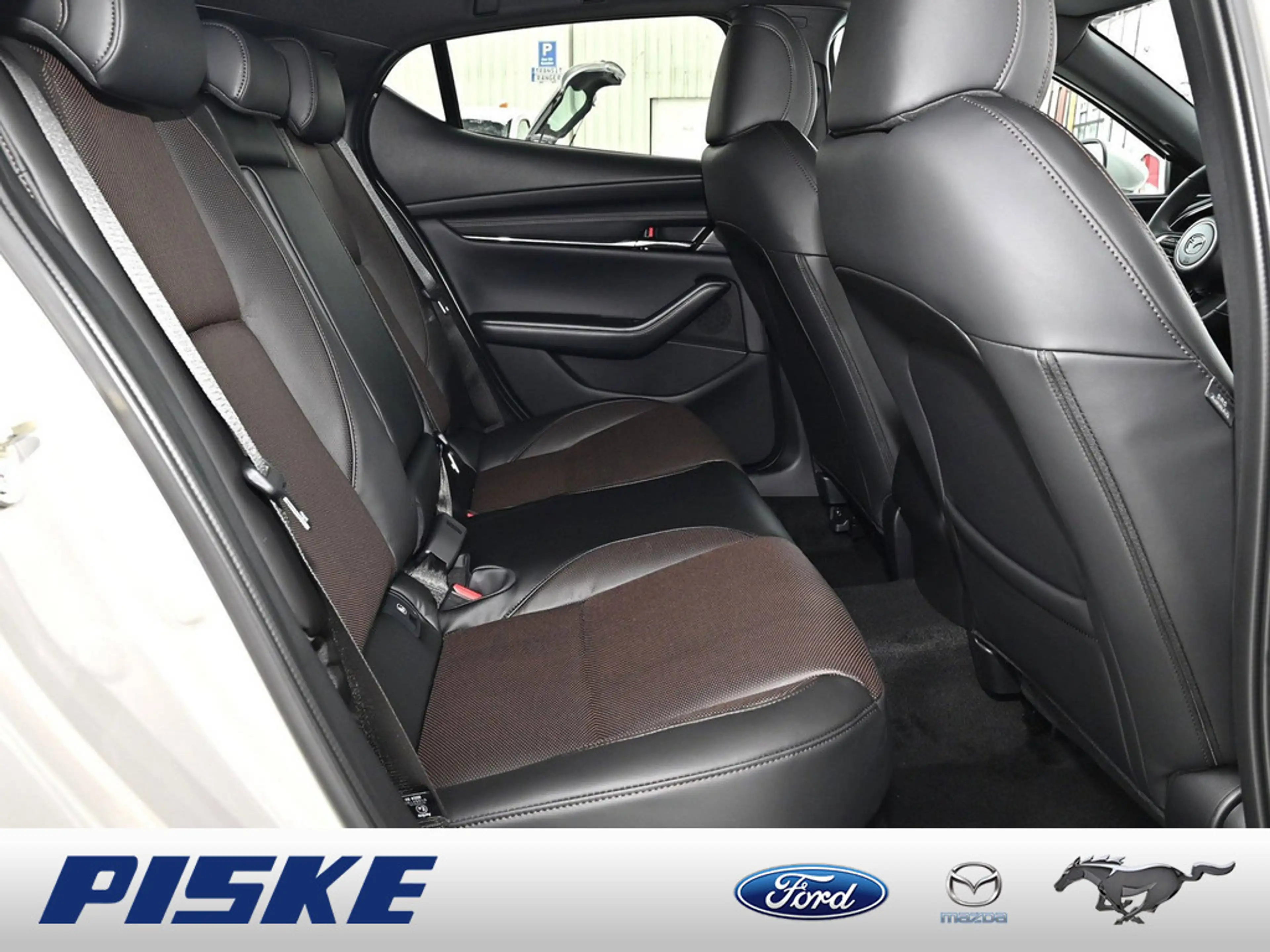 Mazda 3 Takumi BOSE NAVI ACC HUD MATRIX-LED 360° — photo 4