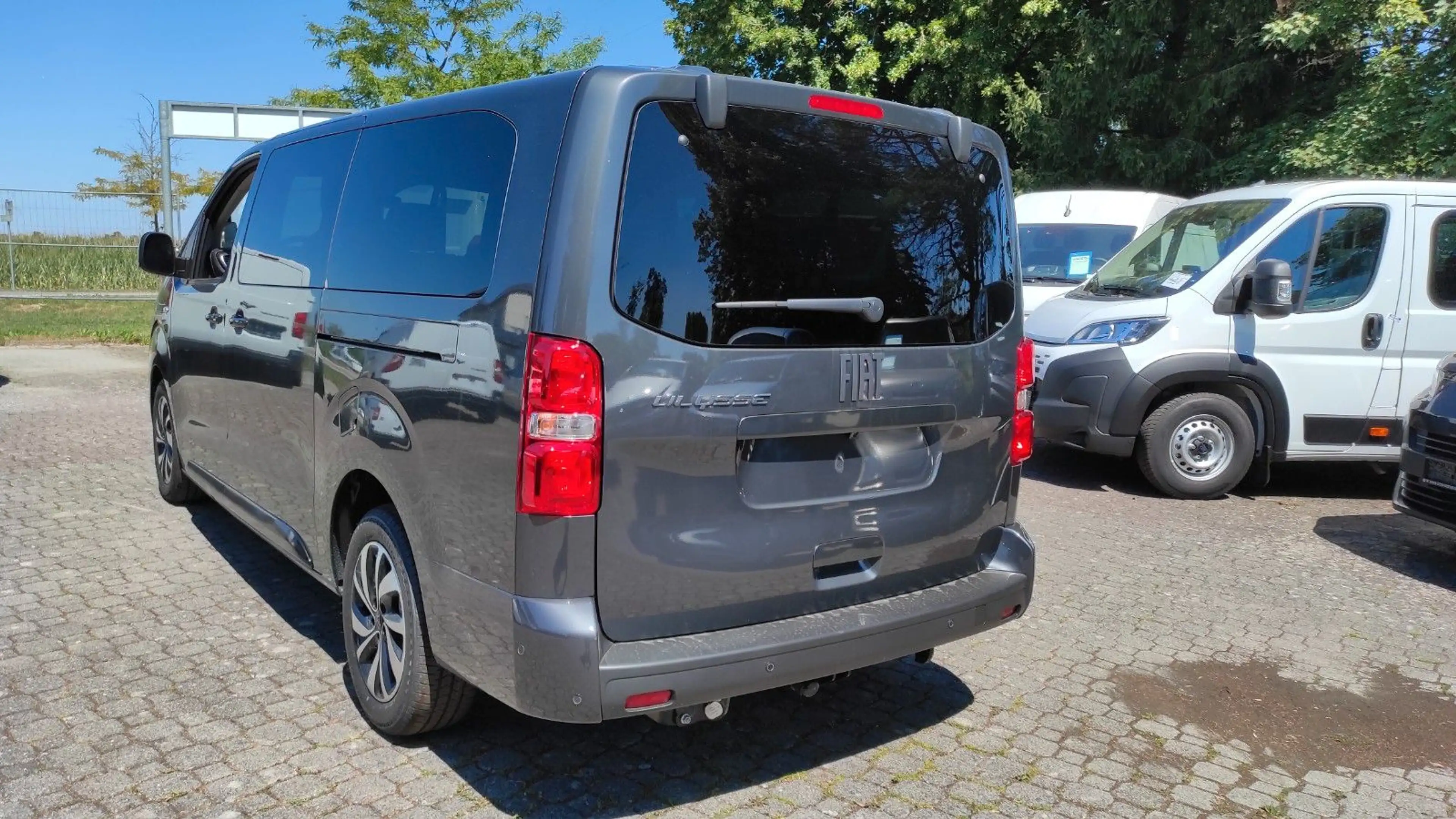 Fiat Ulysse 2.2 ICON 180 AT8 L3 — photo 6