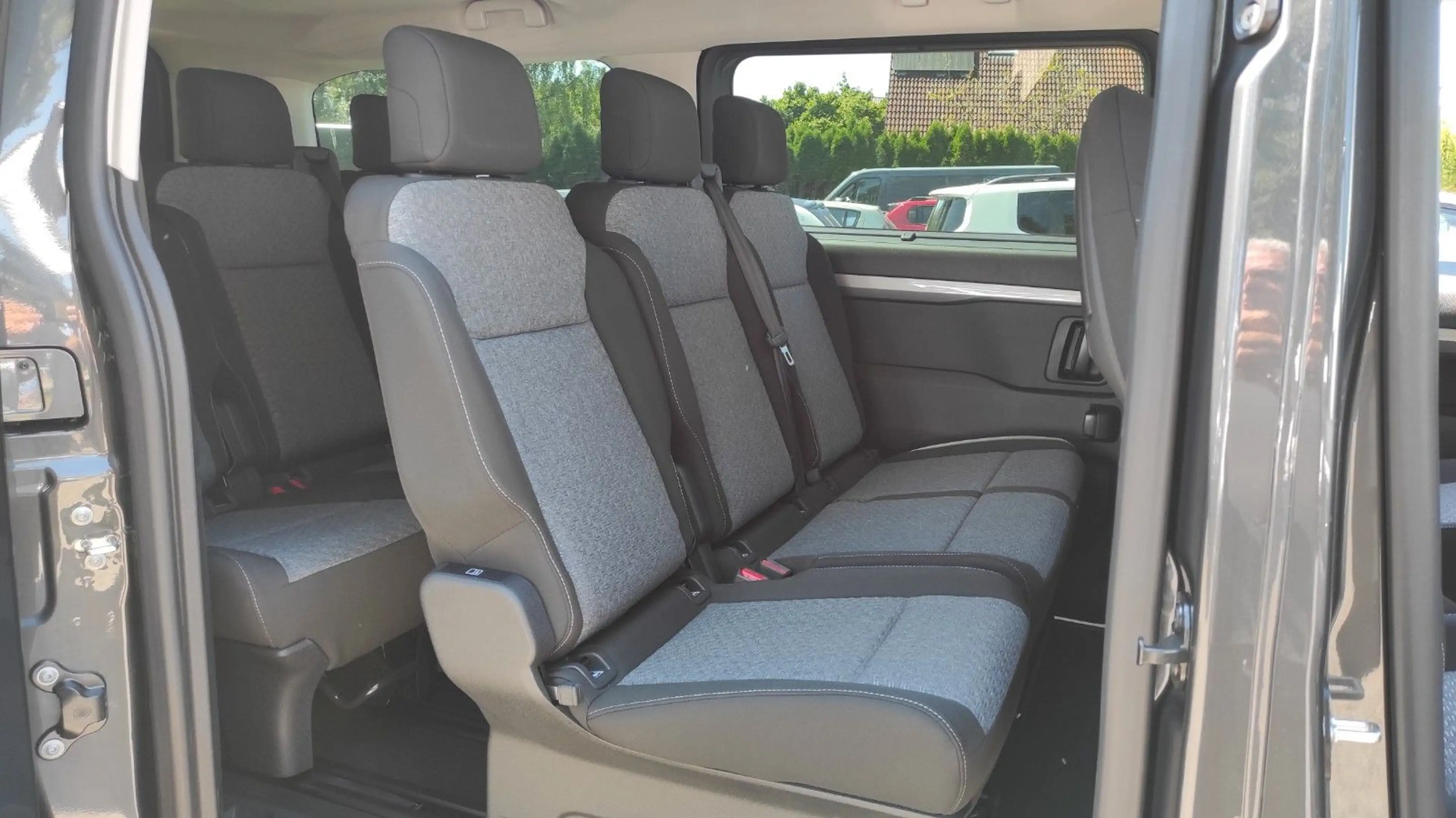 Fiat Ulysse 2.2 ICON 180 AT8 L3 — photo 10