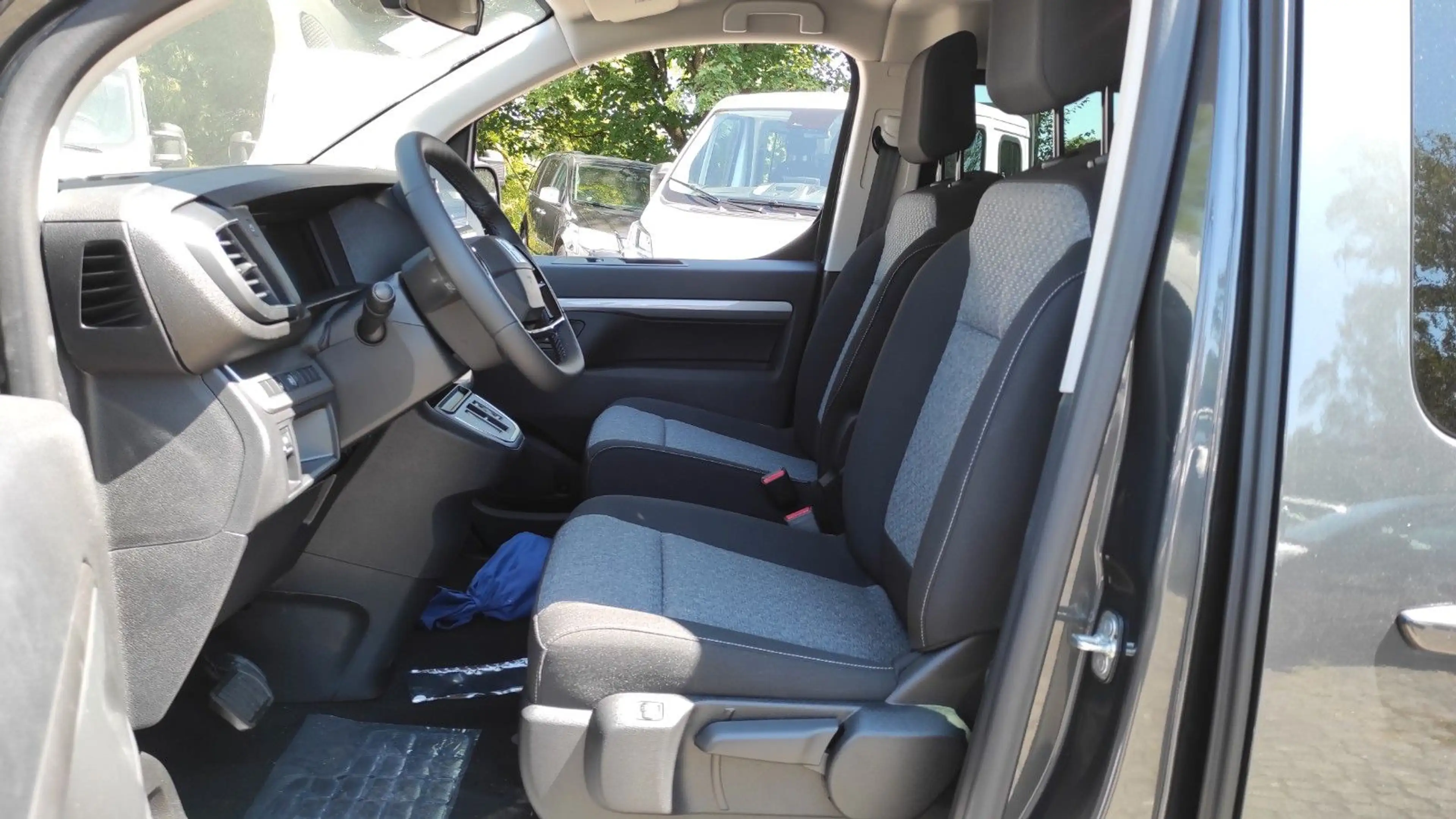 Fiat Ulysse 2.2 ICON 180 AT8 L3 — photo 12