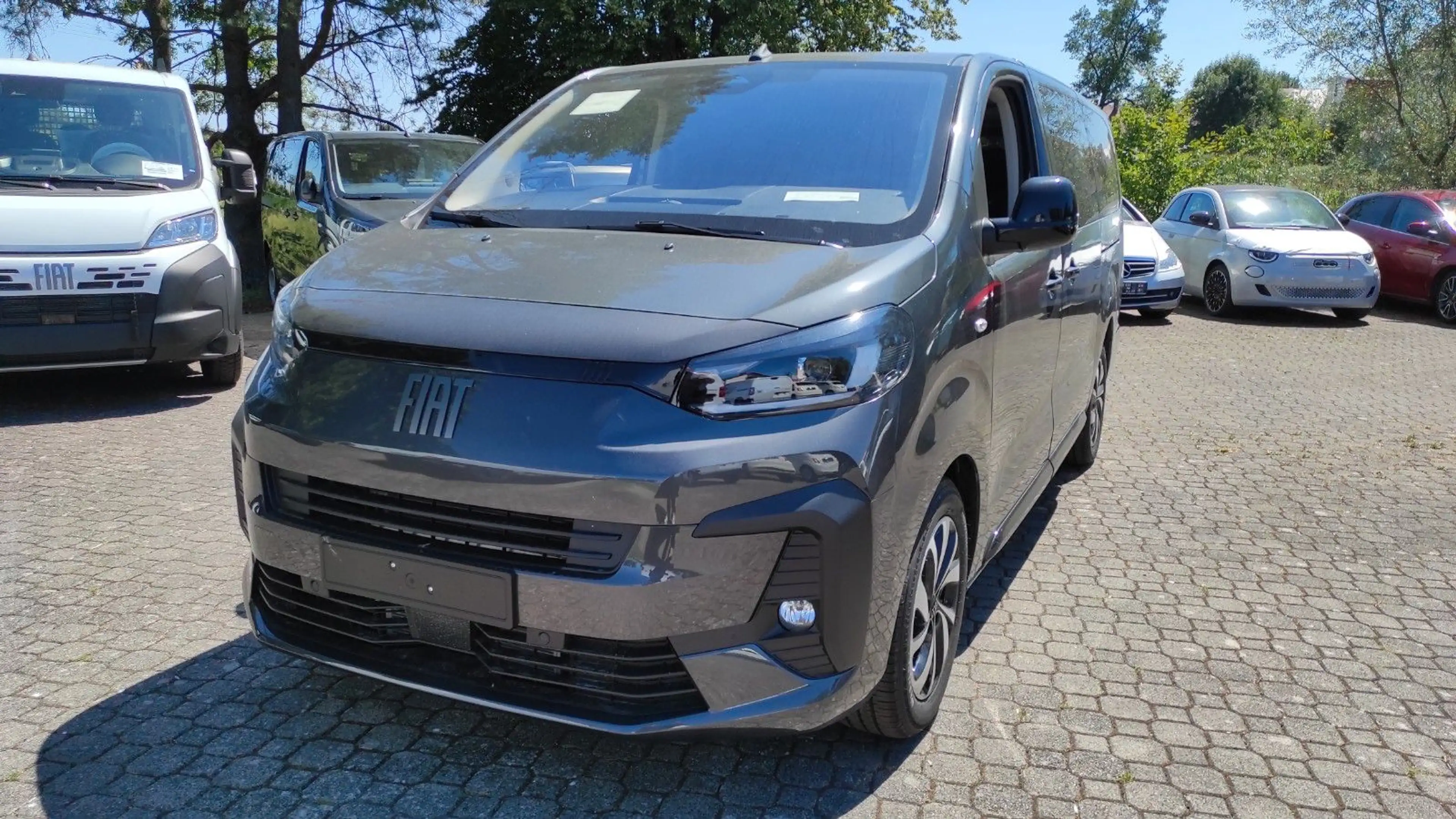 Fiat Ulysse 2.2 ICON 180 AT8 L3 — photo 2