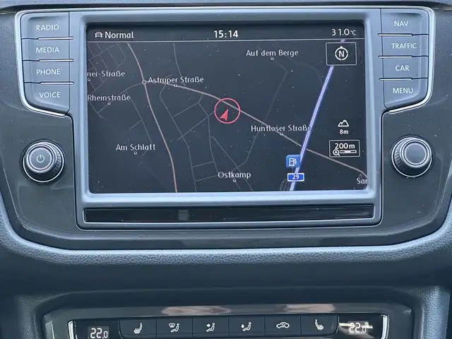 Volkswagen Tiguan view 21