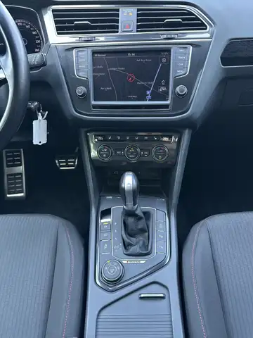 Volkswagen Tiguan view 19