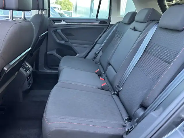 Volkswagen Tiguan view 16