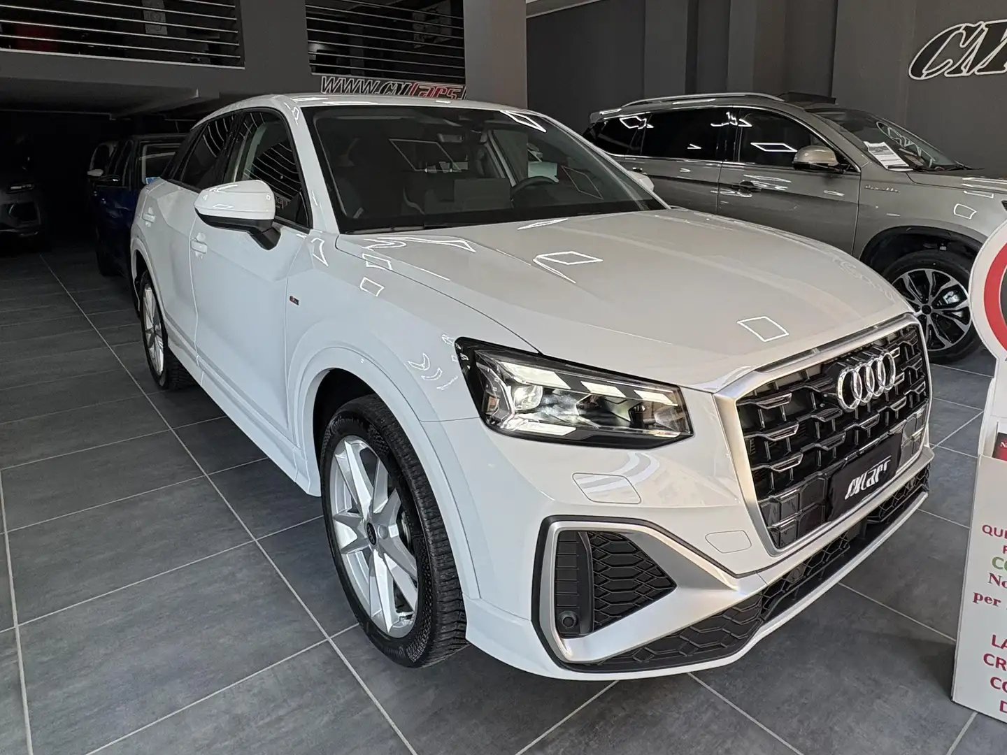 Audi Q2 35 2.0 TDI 150cv S line s-tronic Automatica ITALIA Weiß - 1