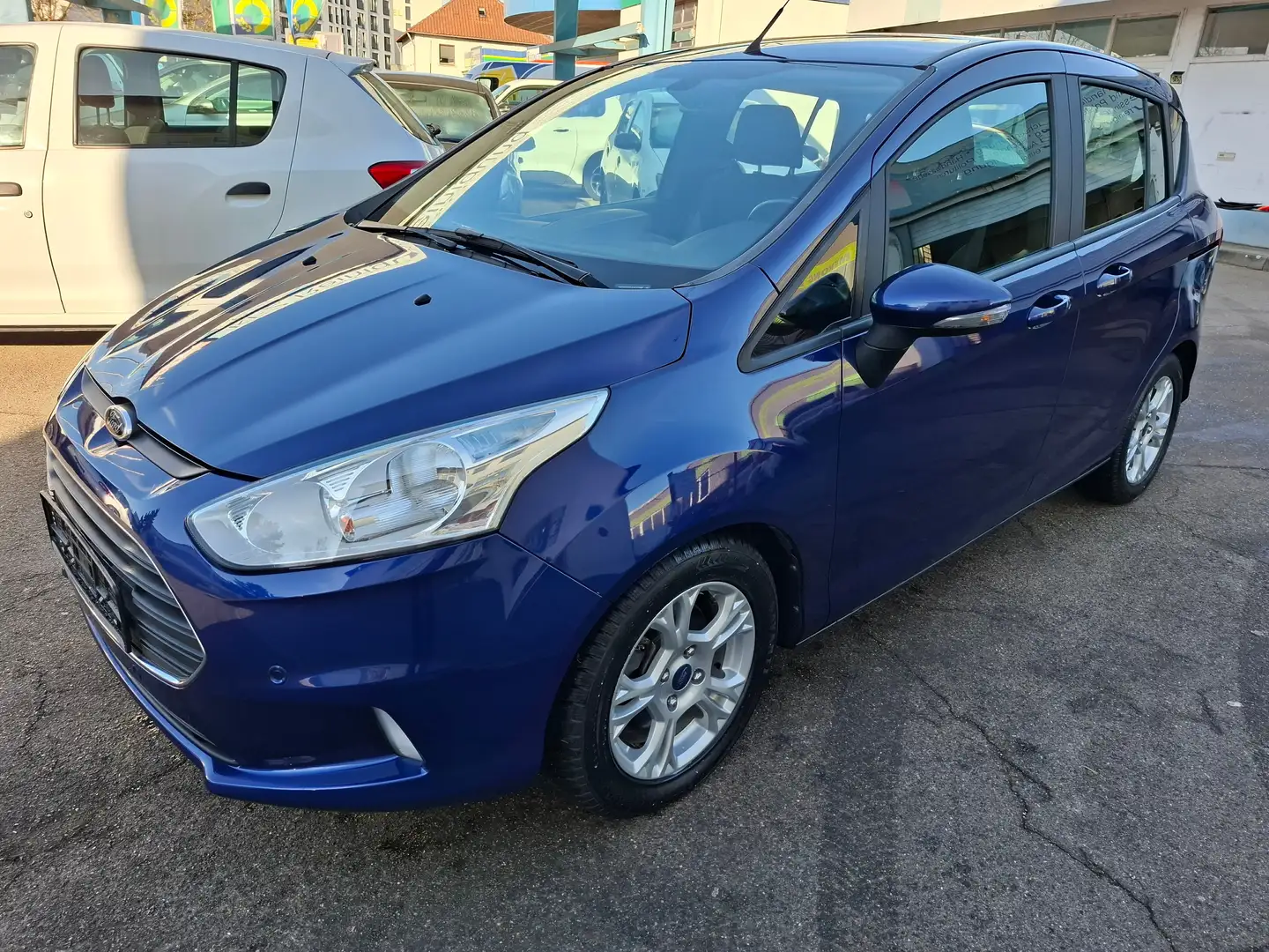 Ford B-Max Sync Edition Bleu - 1