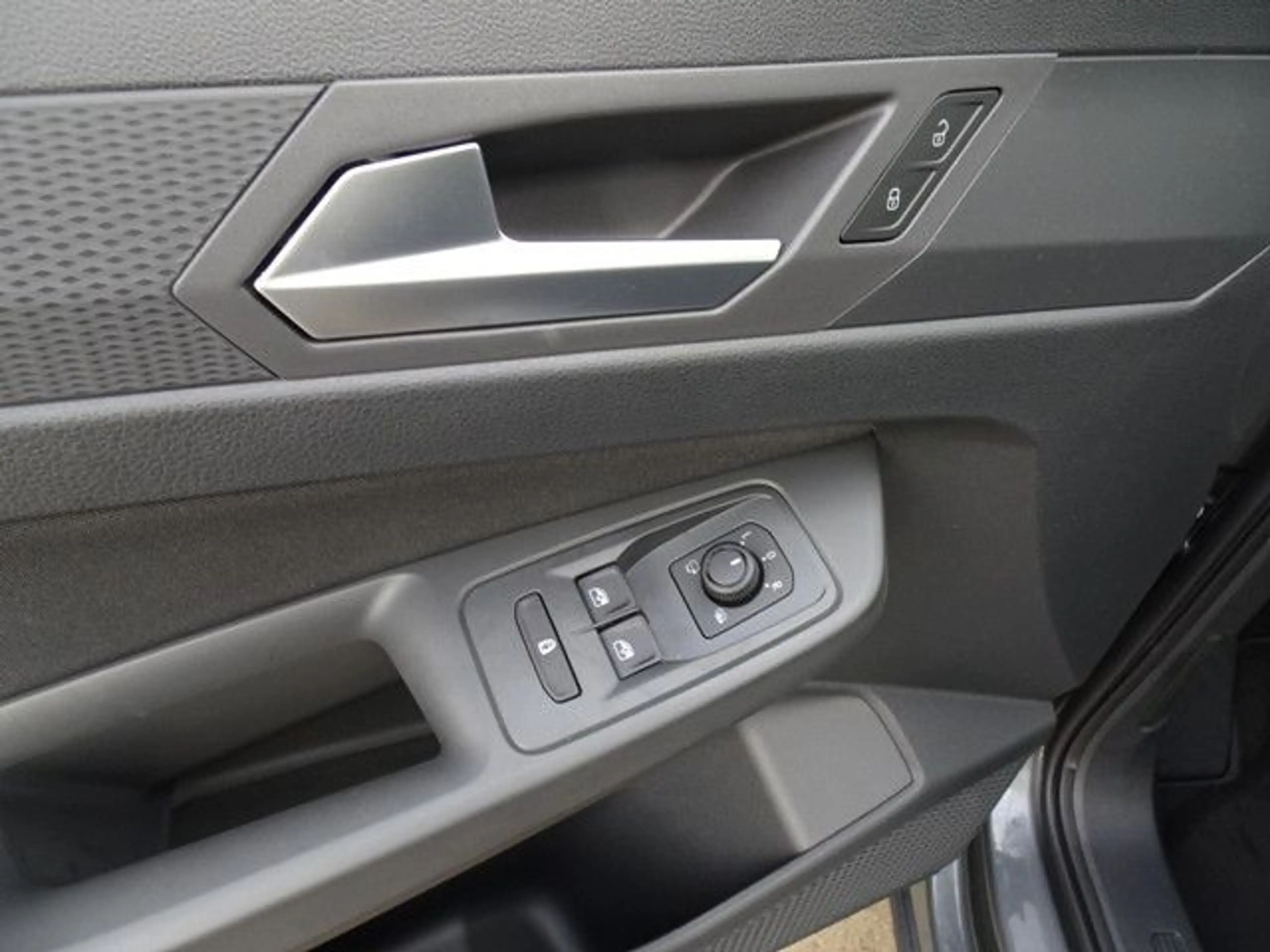 Ford Grand Tourneo Connect Active — photo 10