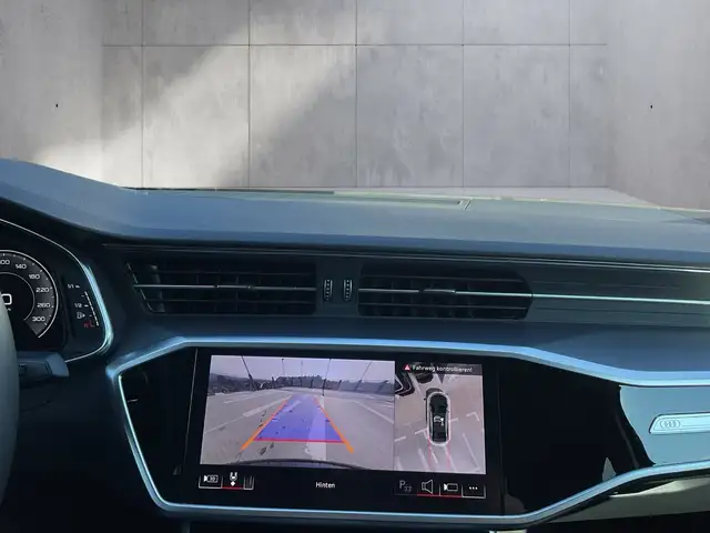 Audi A6 view 12