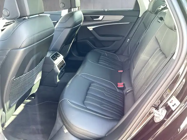 Audi A6 view 11