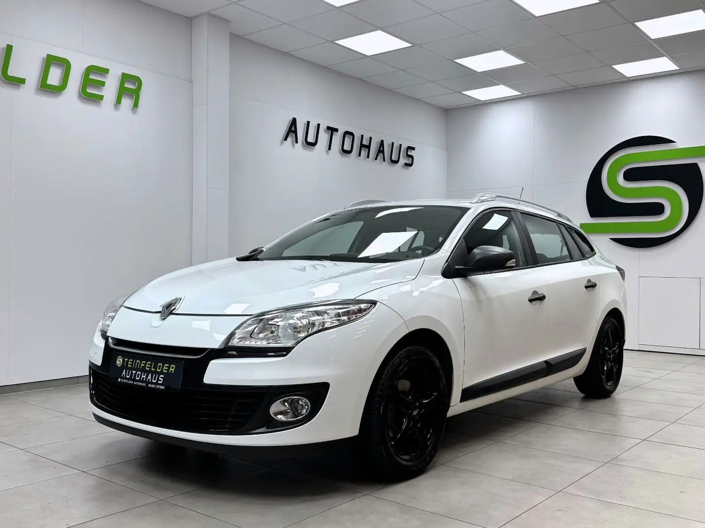 Renault Megane III 1.6 Grandtour TomTom Edition / SHZ Weiß - 2