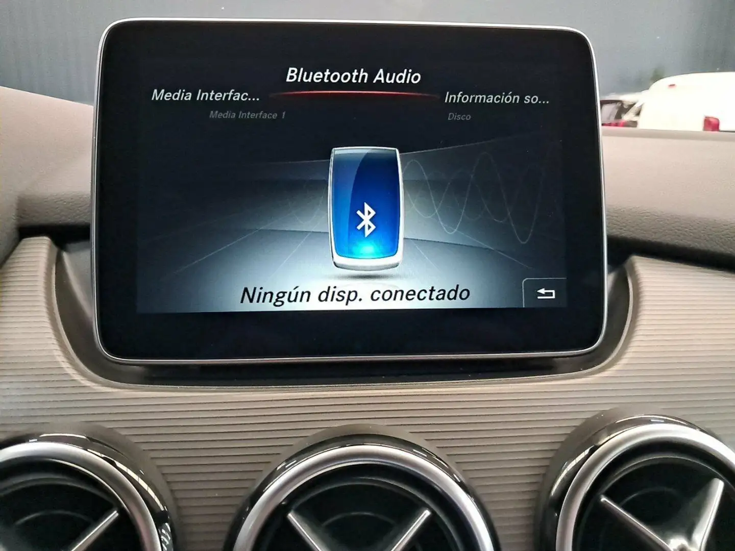 Mercedes-Benz B 200 d - 2