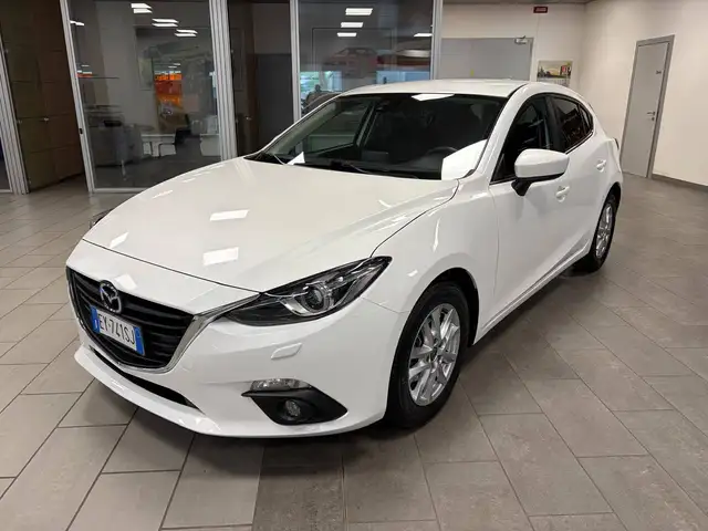 Mazda 3 1.5  benzina  100cv.   Evolve , Km 44.000  TAGLIANDI  CERTIFICATI  MAZDA  , GOMME  ESTIVE E INVERNALI
