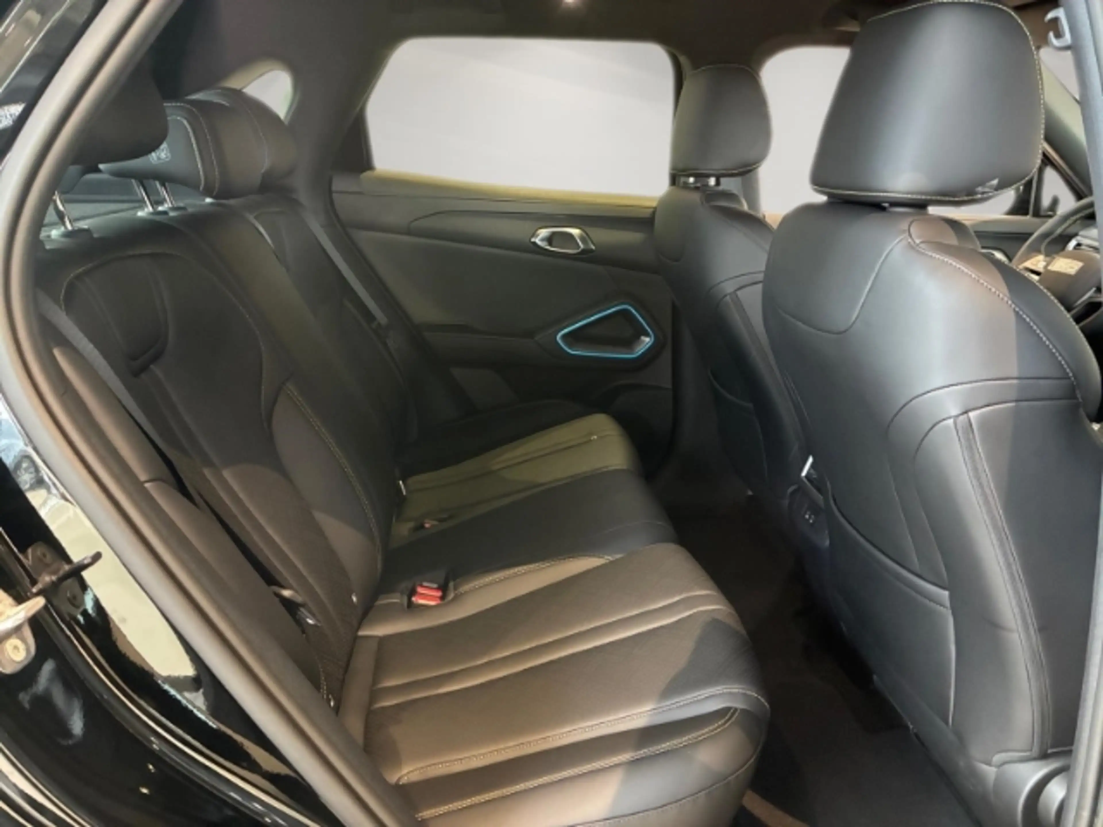 BYD Atto 2 DM-i 1.5 Boost Panorama/360 Grad/Sitzheizung/Navi/ — photo 15