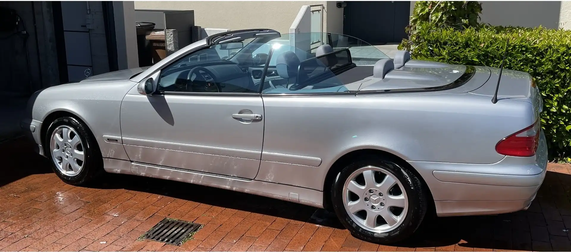 Mercedes-Benz CLK 200 CLK Cabrio 200 Kompressor Avantgarde Серебристый - 2