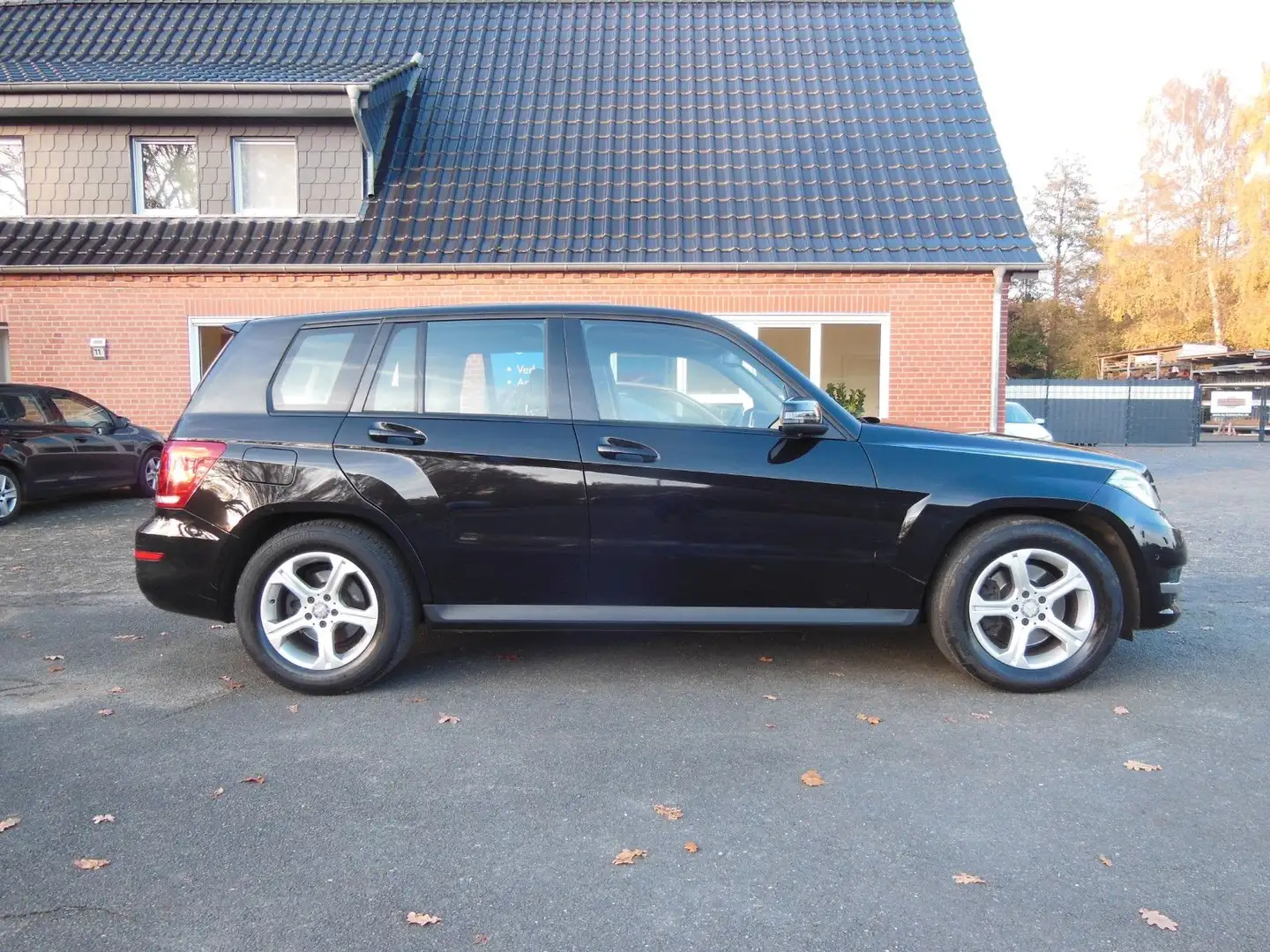 Mercedes-Benz GLK 220 BlueTEC 4Matic AHK/STANDHZ/LEDER/XEN/NAV Schwarz - 2