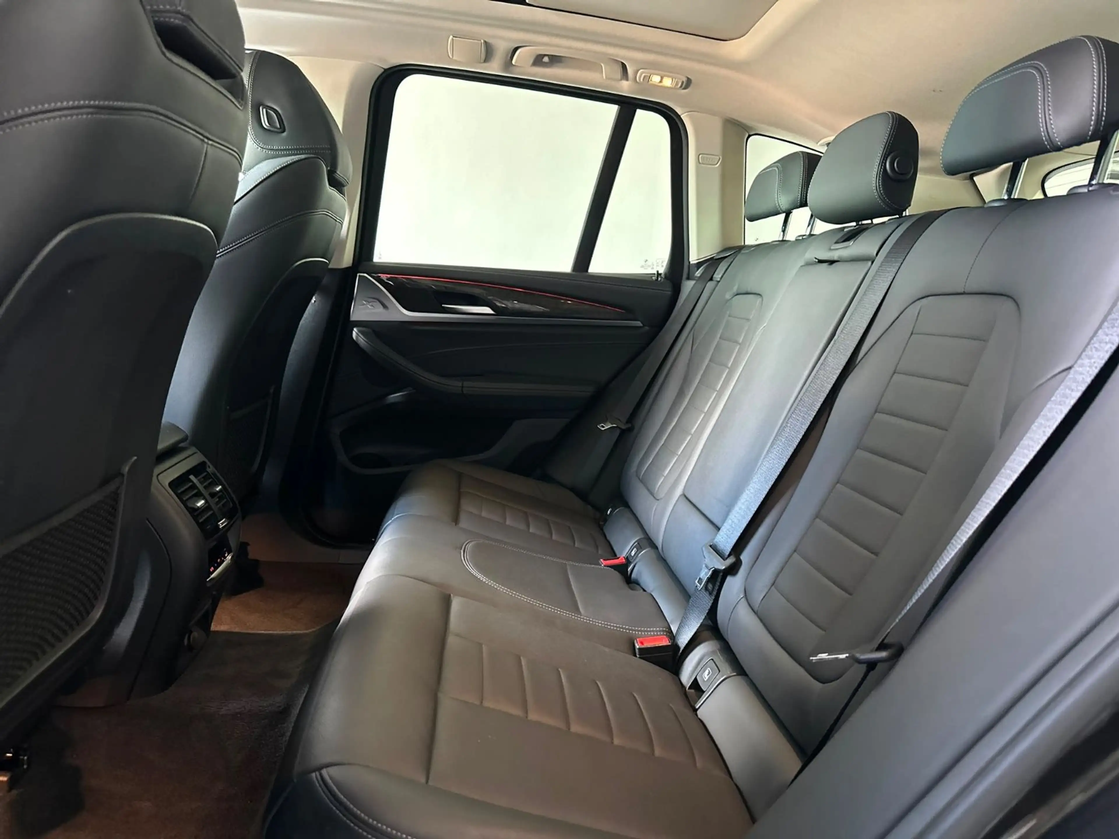BMW X3 xDrive 20 d Aut. Luxury Line Voll 1.Hand — photo 12