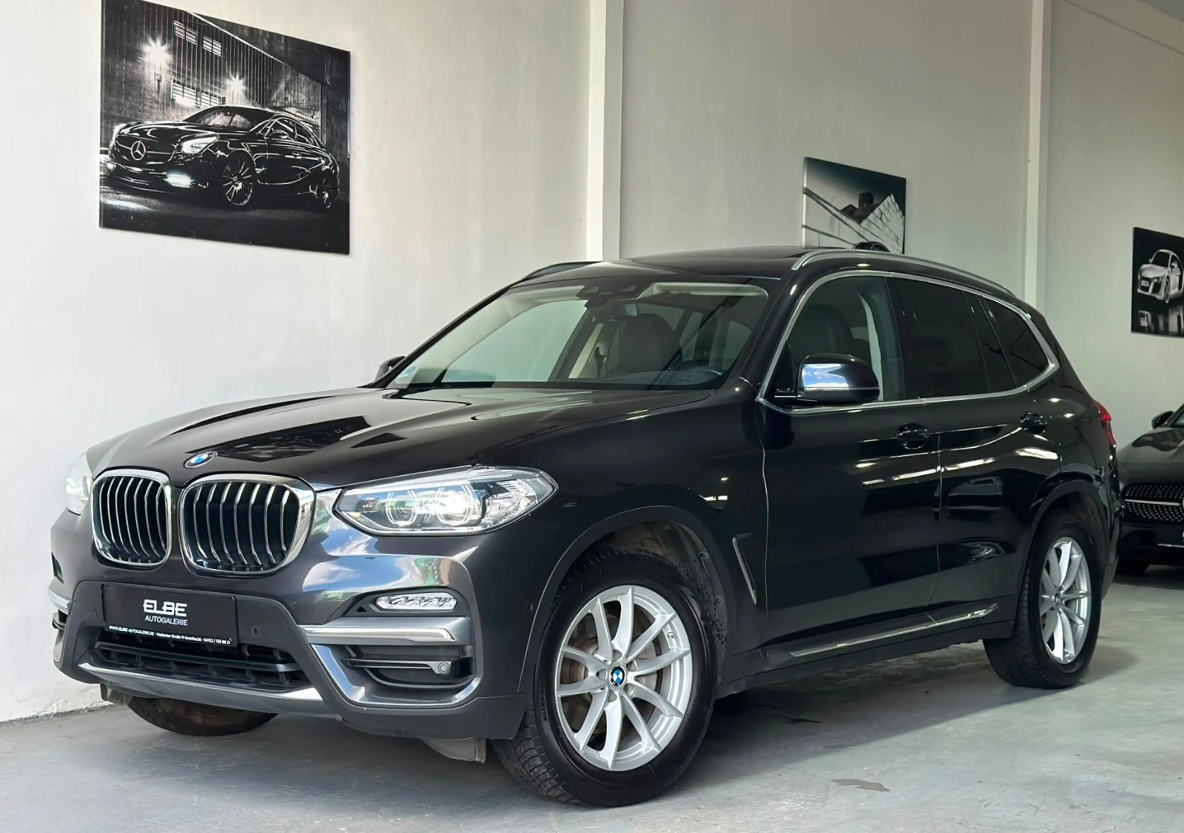 BMW X3 xDrive 20 d Aut. Luxury Line Voll 1.Hand — photo 2