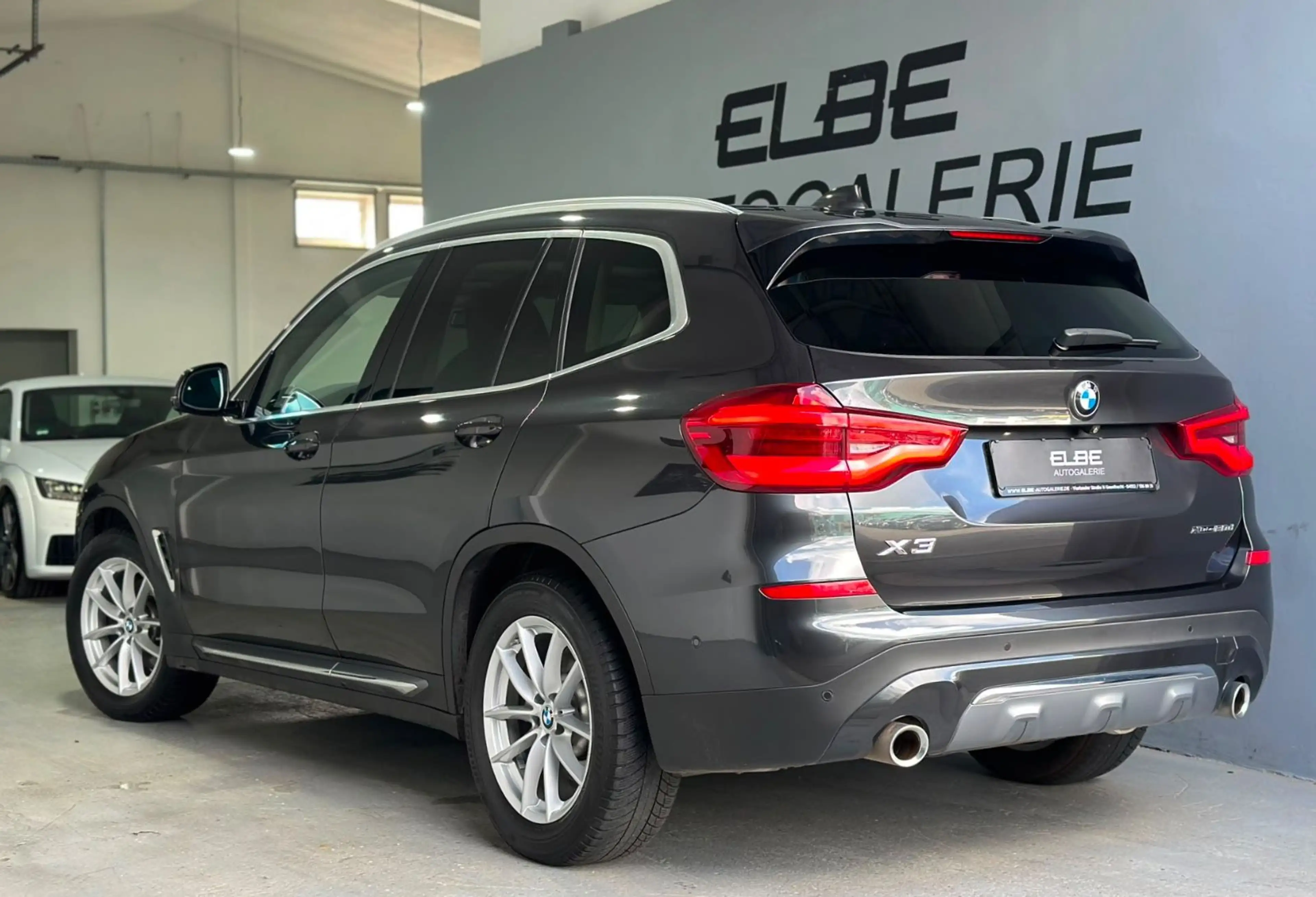 BMW X3 xDrive 20 d Aut. Luxury Line Voll 1.Hand — photo 5