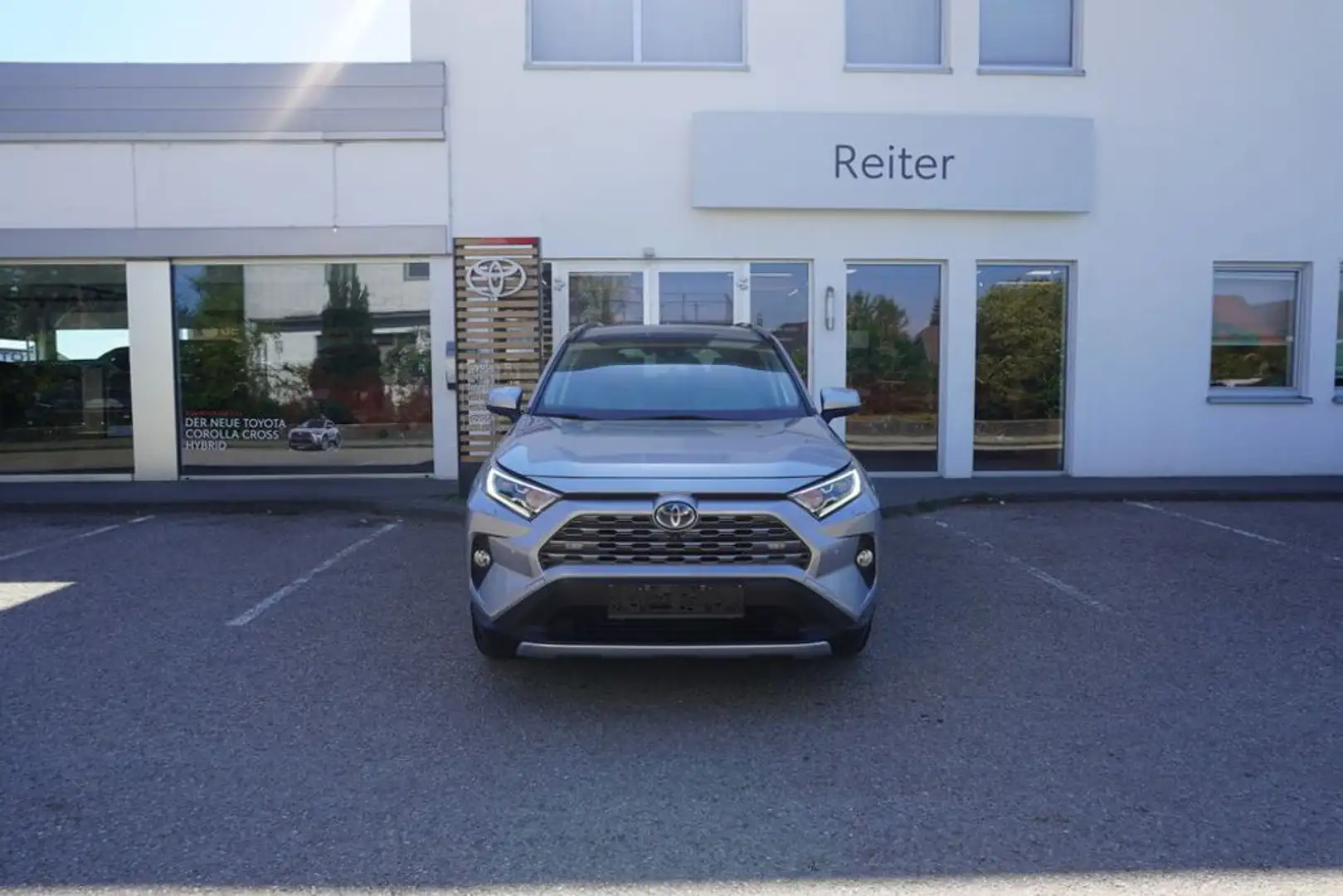 Toyota Sonstige Hybrid 2WD VIP *MWST*PANO*AHK* Silber - 1