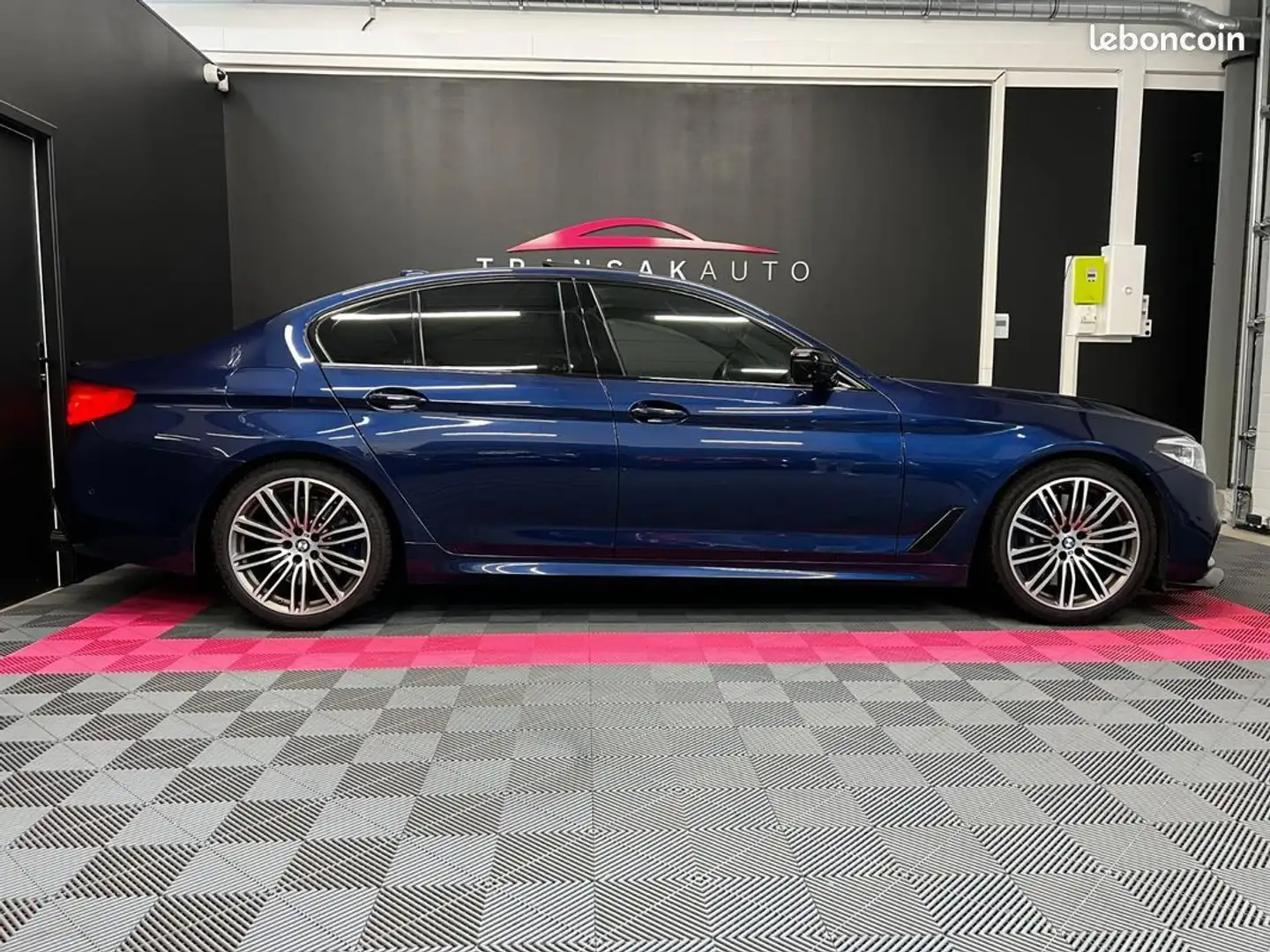 BMW M550 SERIE G30 M550i xDrive 462 ch BVA8 ENTRETIEN SOFT  Bleu - 2