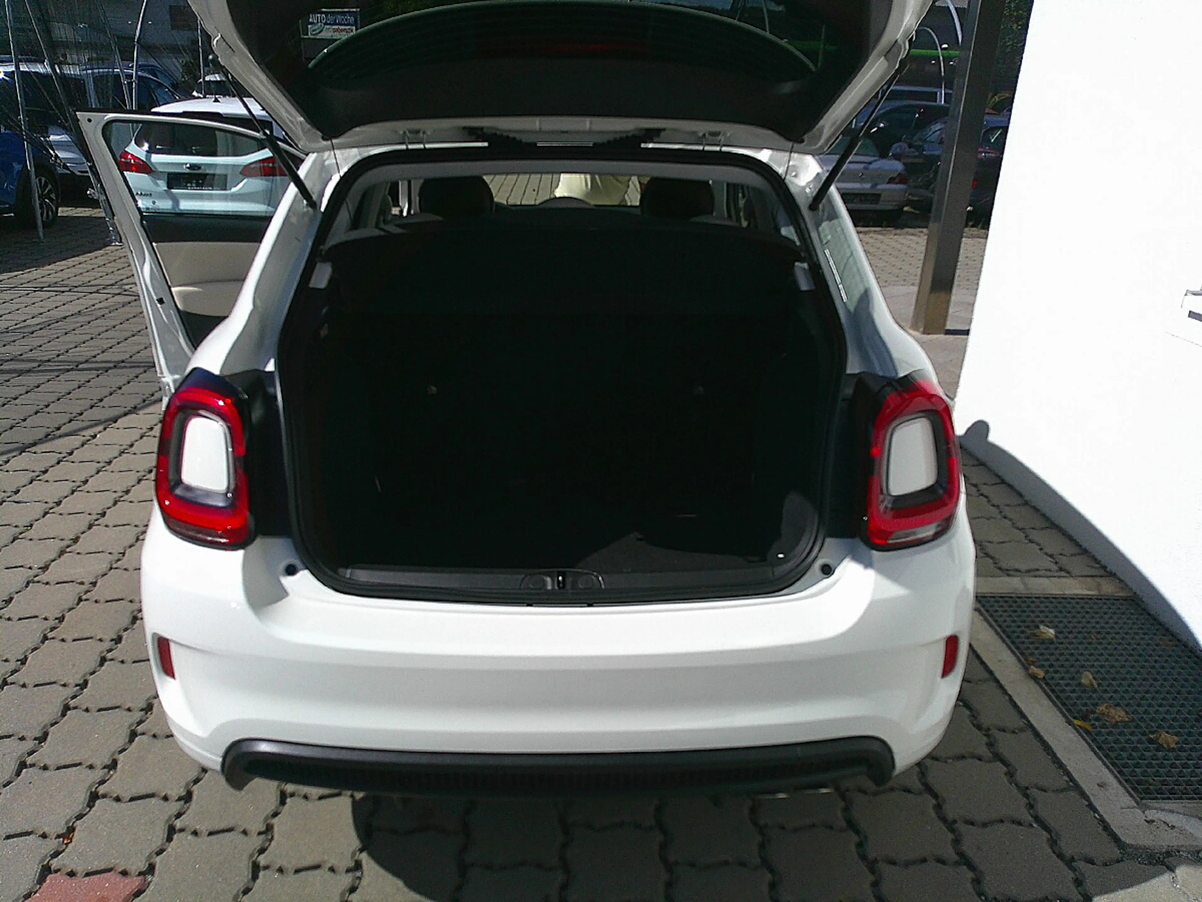 Fiat 500X Hybrid 130 7-Gang DCT Dolcevita Sondermodell — photo 4
