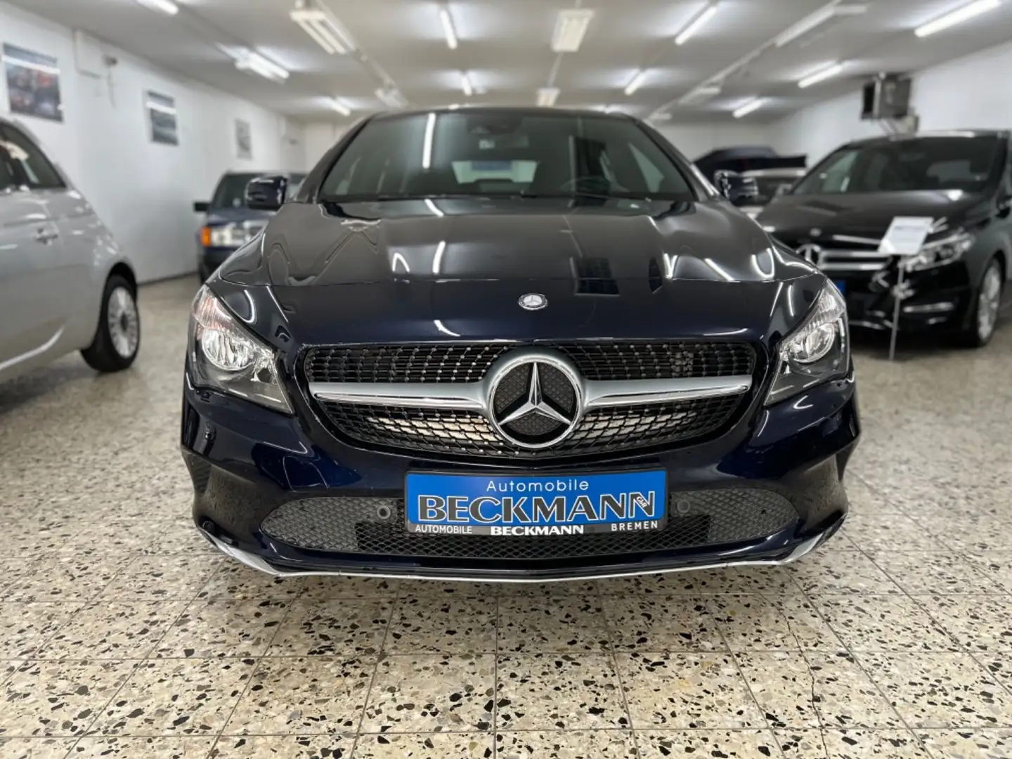 Mercedes-Benz CLA 200 CLA -Klasse Shooting Brake Blau - 2