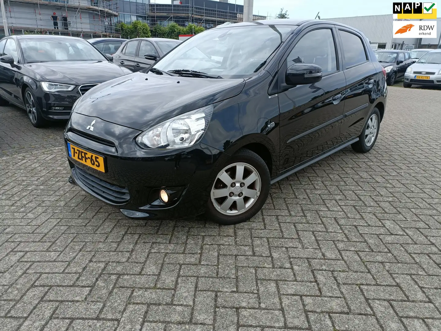 Mitsubishi Space Star 1.0 Intense/NAP/EERST EIGENAAR Zwart - 1