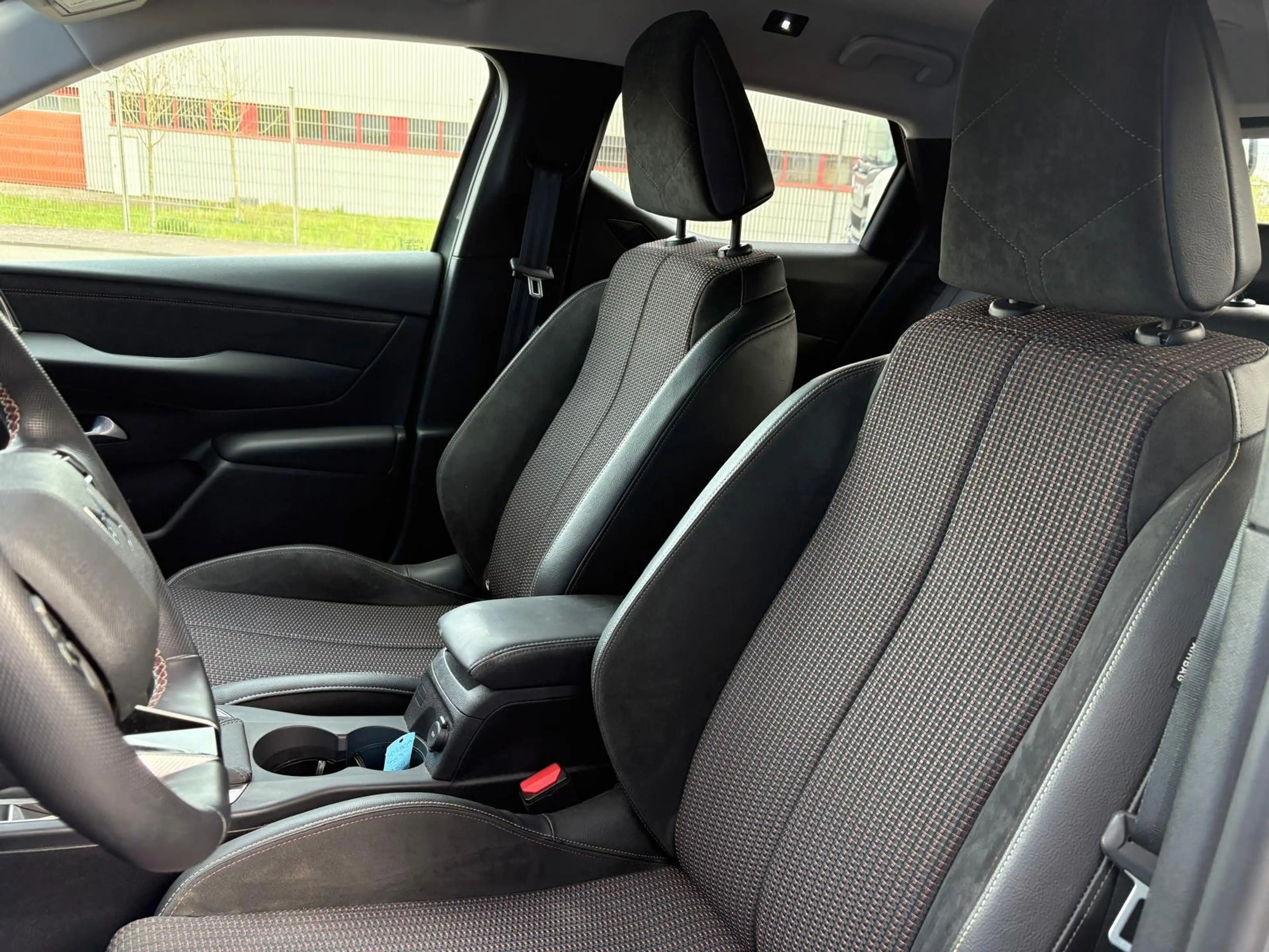DS Automobiles DS 3 1.2 PURETECH 100CH PERFORMANCE LINE — photo 5