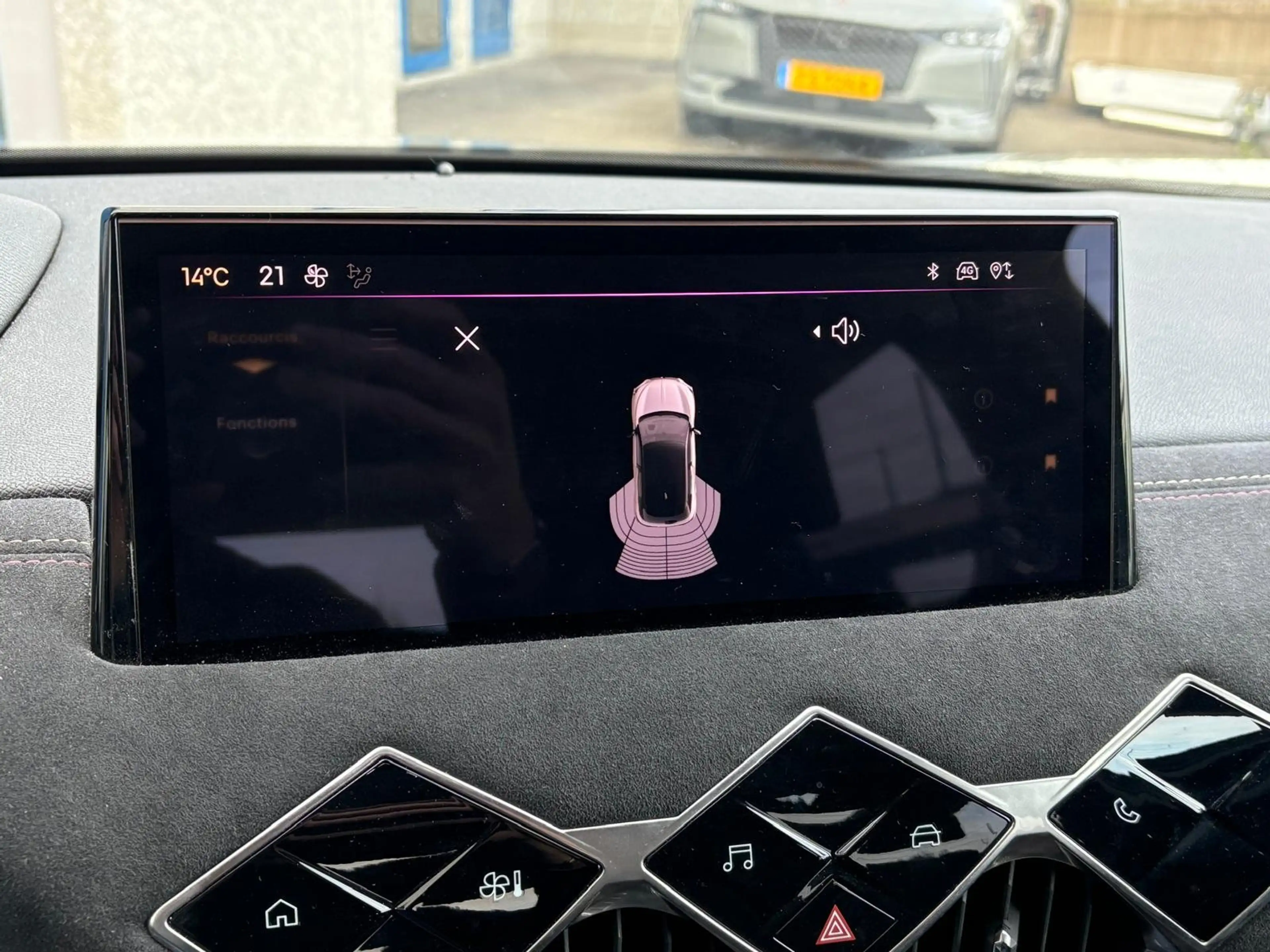 DS Automobiles DS 3 1.2 PURETECH 100CH PERFORMANCE LINE — photo 8