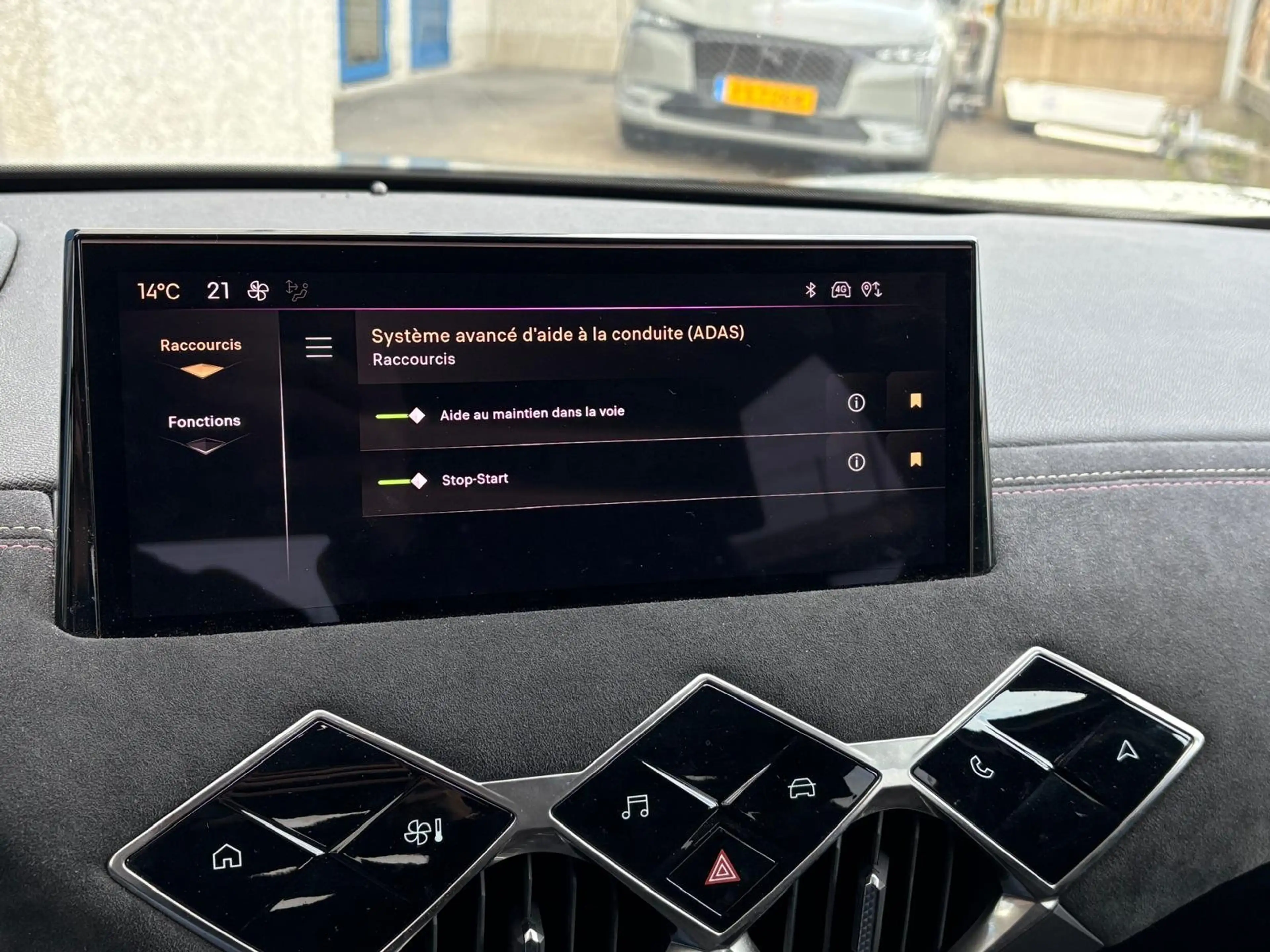 DS Automobiles DS 3 1.2 PURETECH 100CH PERFORMANCE LINE — photo 7