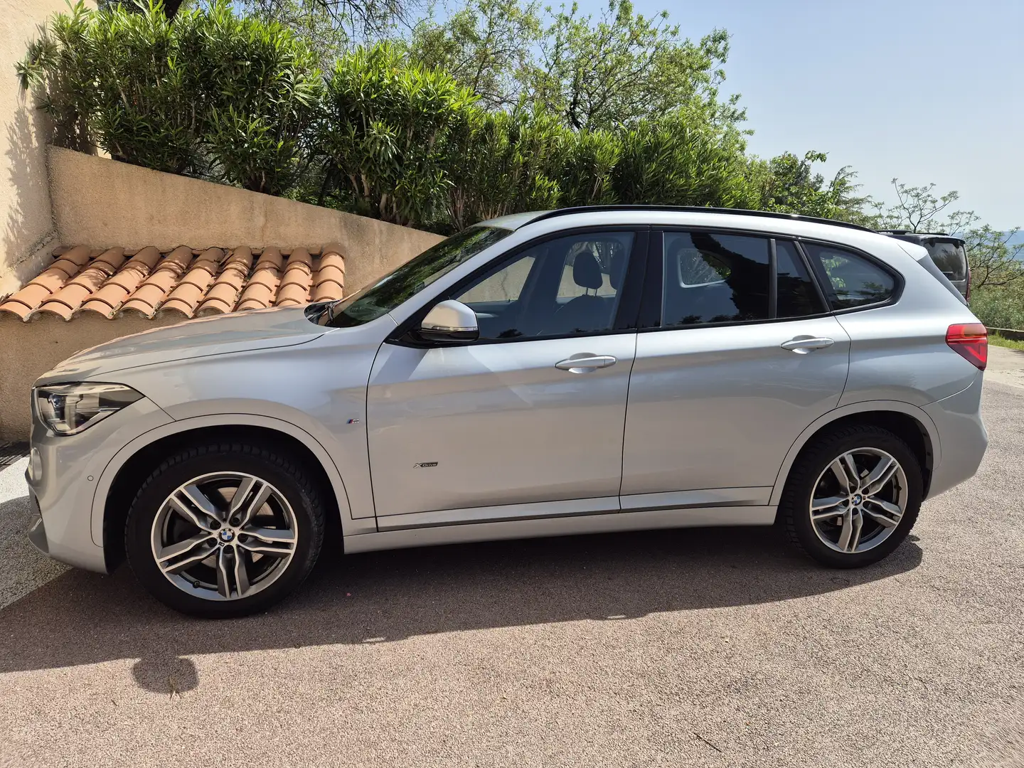BMW X1 X1 xDrive 20i 192 ch BVA8 M Sport Gris - 1