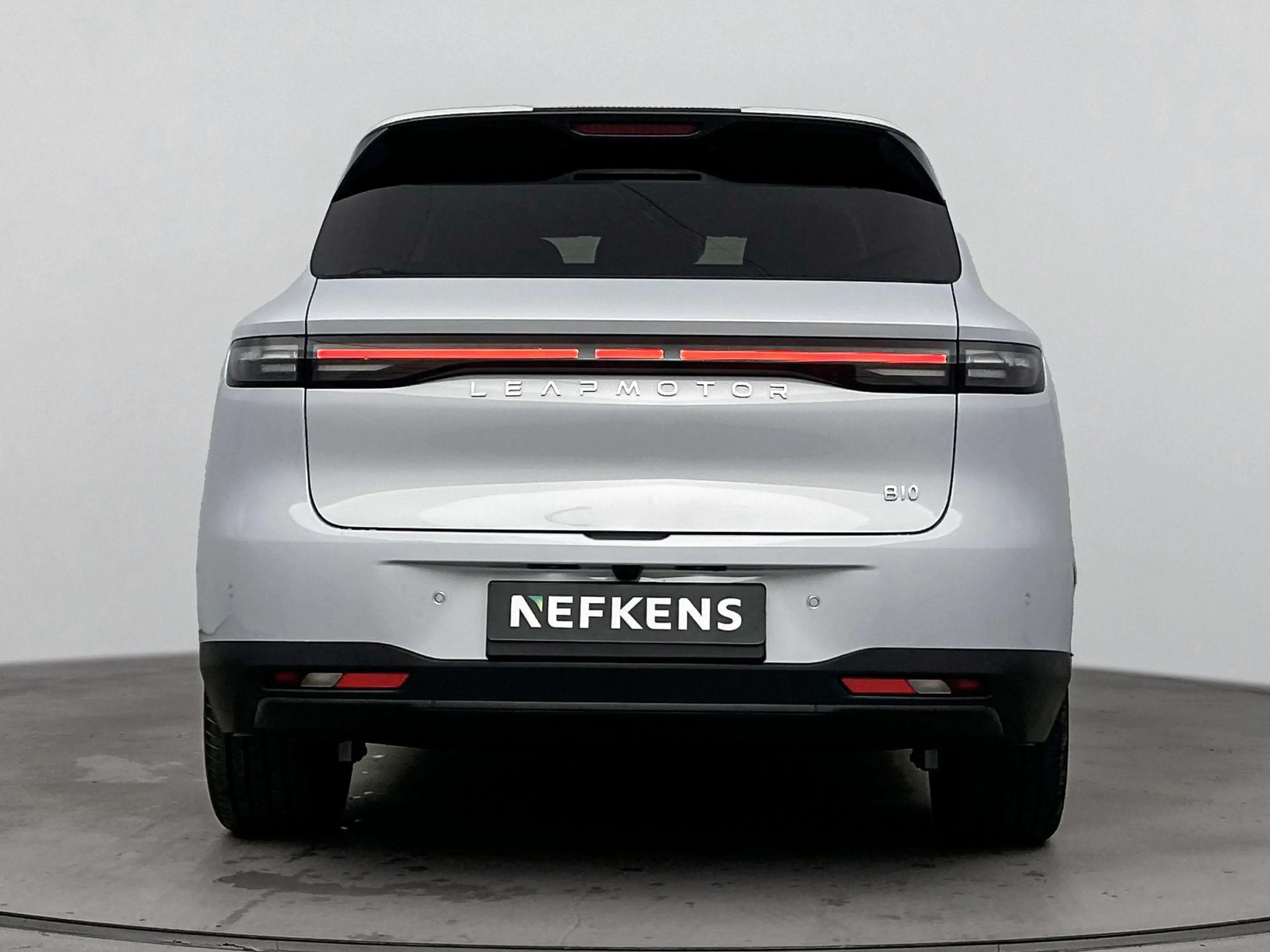 Leapmotor B10 Design Hybrid EV 18.8 kWh | Navigatie | Camera | C — photo 2