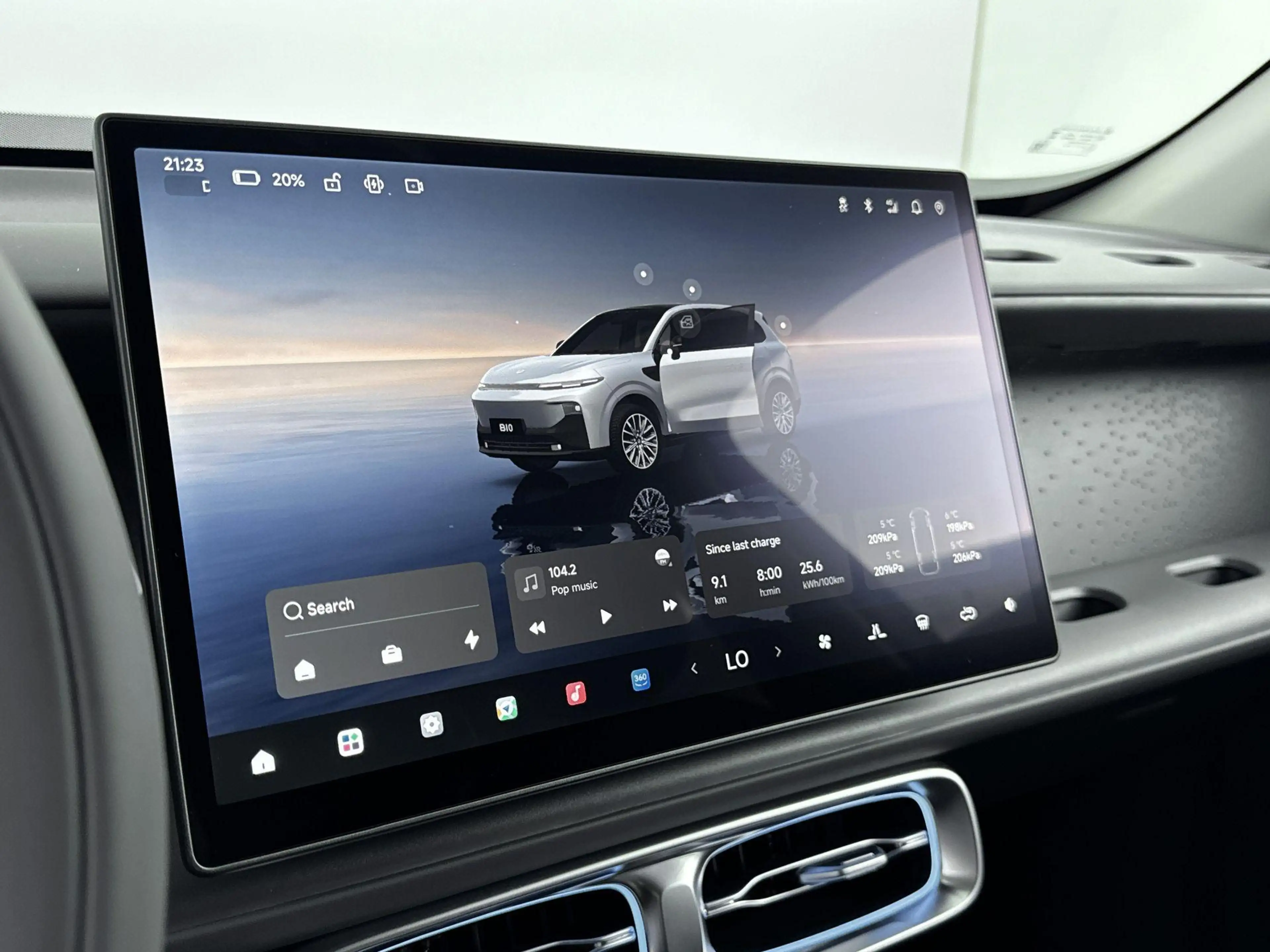Leapmotor B10 Design Hybrid EV 18.8 kWh | Navigatie | Camera | C — photo 8