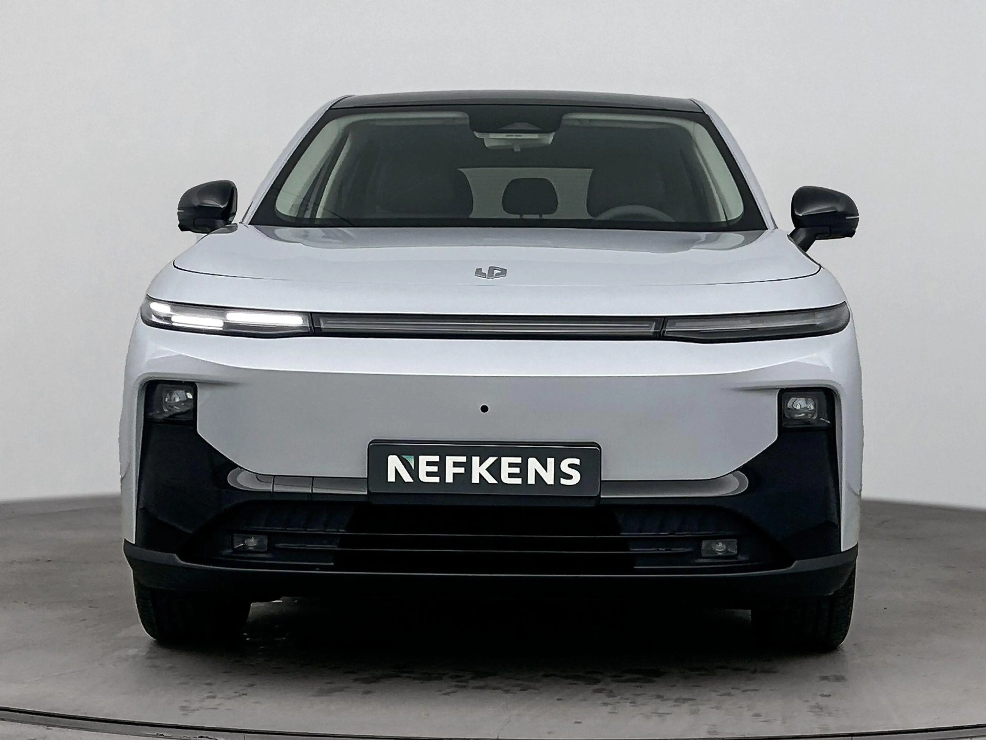 Leapmotor B10 Design Hybrid EV 18.8 kWh | Navigatie | Camera | C — photo 11