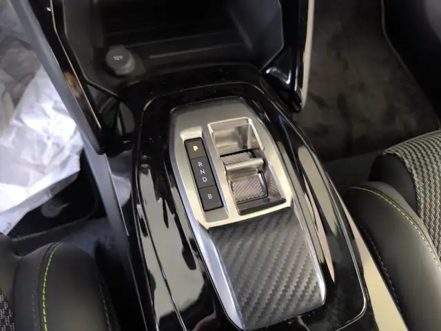 Peugeot 2008 view 15
