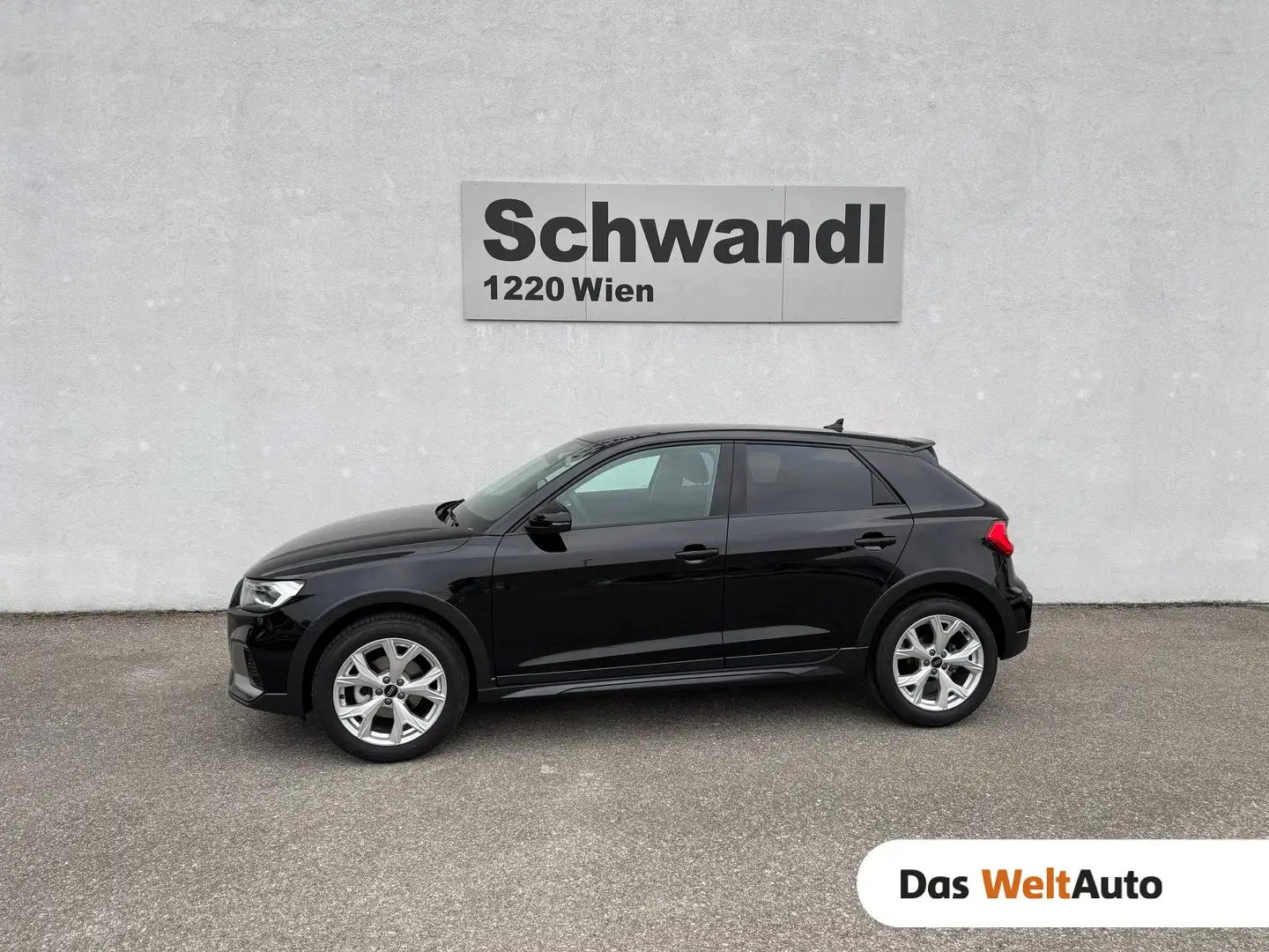 Audi A1 30 TFSI intense Noir - 1