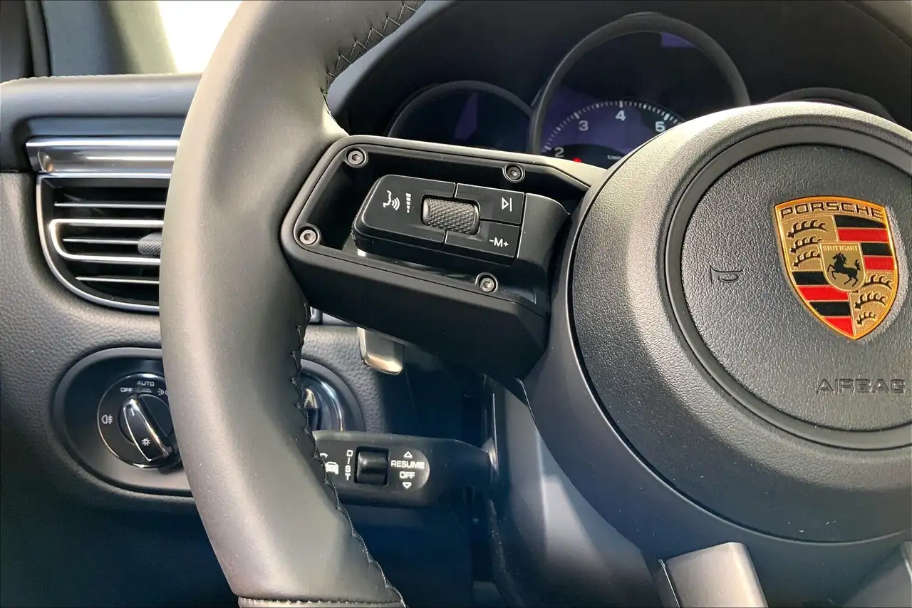 Porsche Macan снимка Porsche Macan