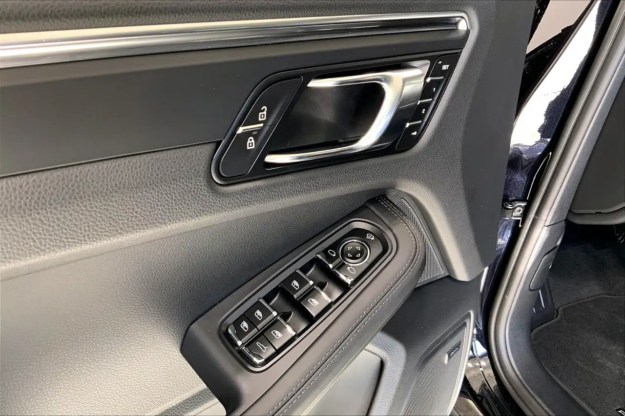Porsche Macan снимка Porsche Macan