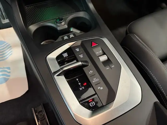 BMW 1 Series view 8